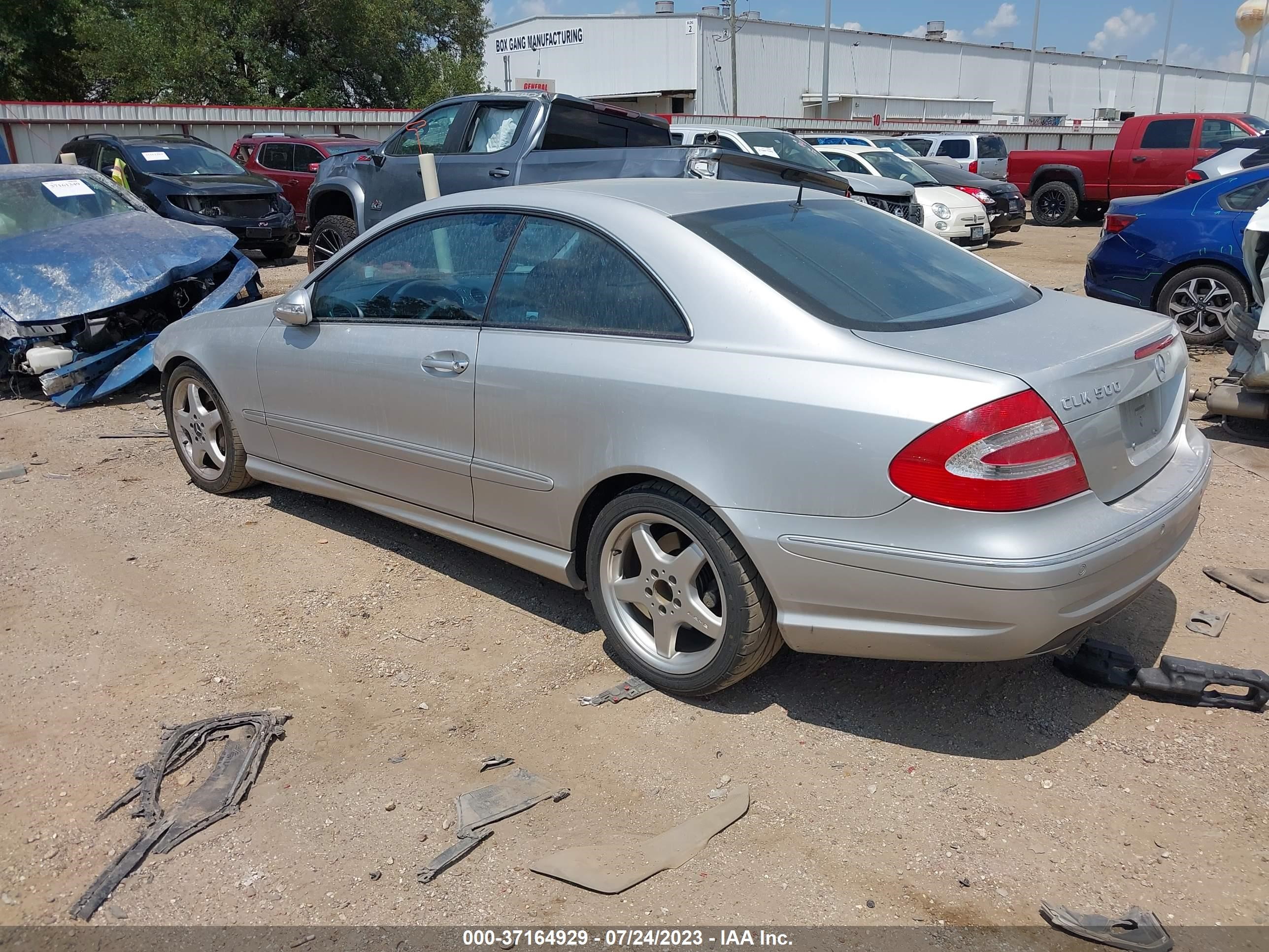 Photo 2 VIN: WDBTJ75J14F071505 - MERCEDES-BENZ CLK-KLASSE 