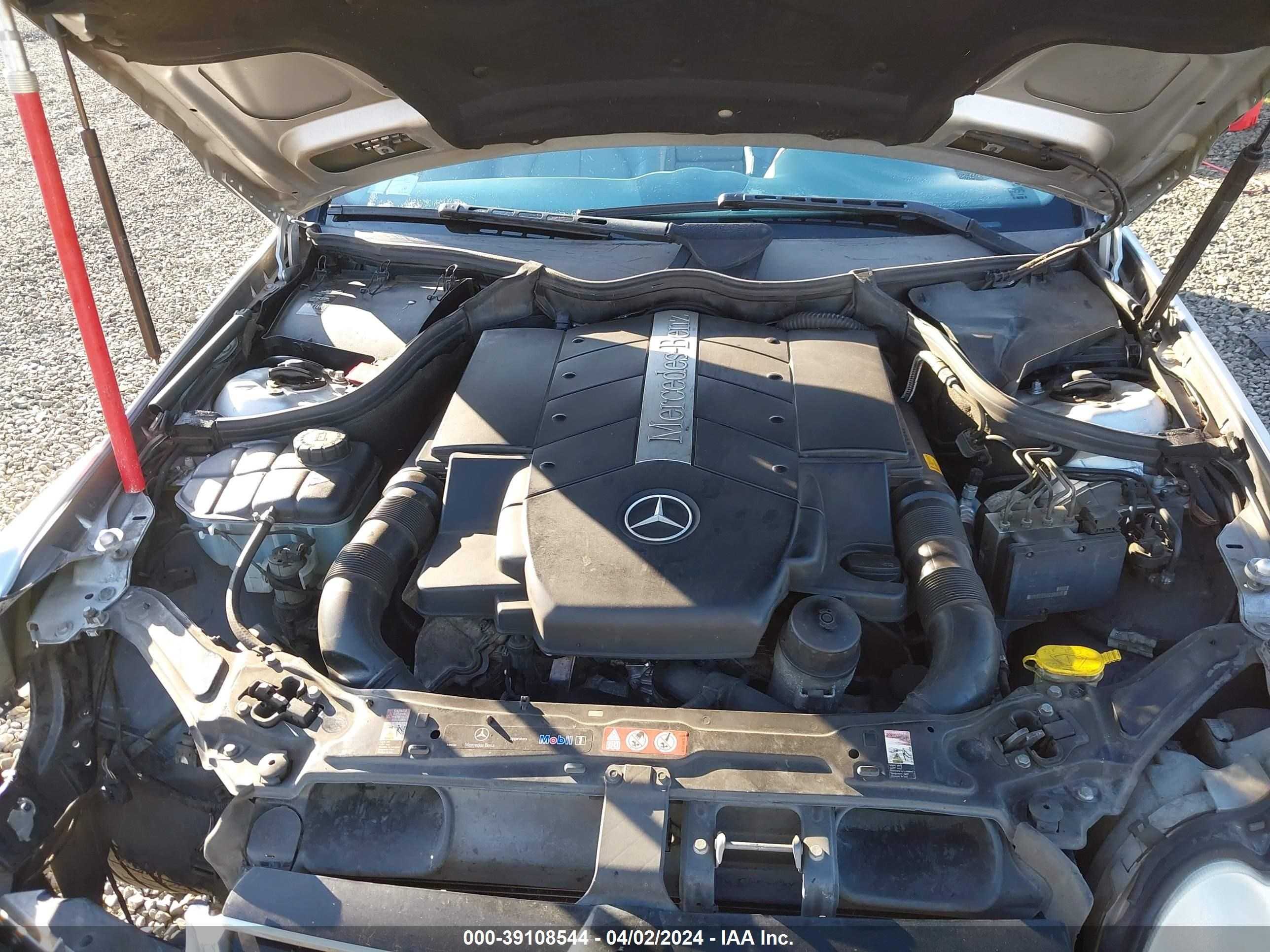 Photo 9 VIN: WDBTJ75JX4F100807 - MERCEDES-BENZ NULL 