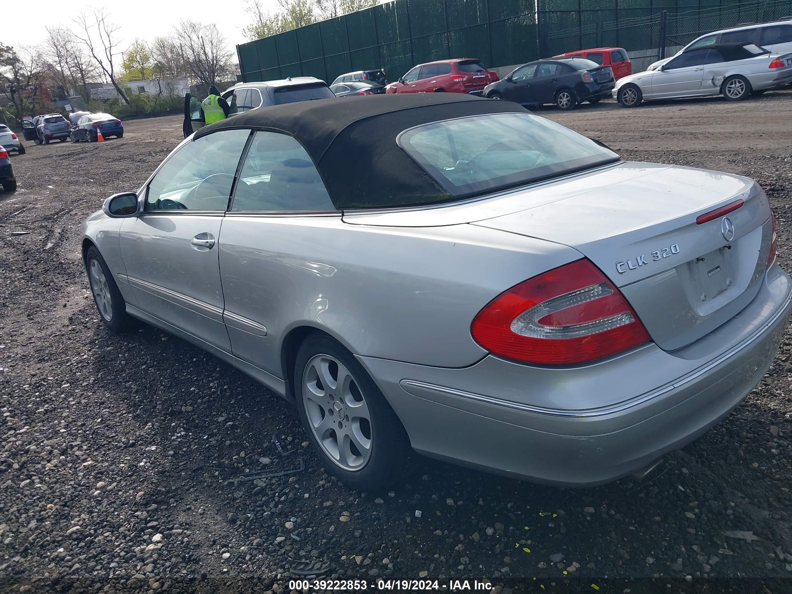 Photo 2 VIN: WDBTK65G04T020249 - MERCEDES-BENZ CLK-KLASSE 