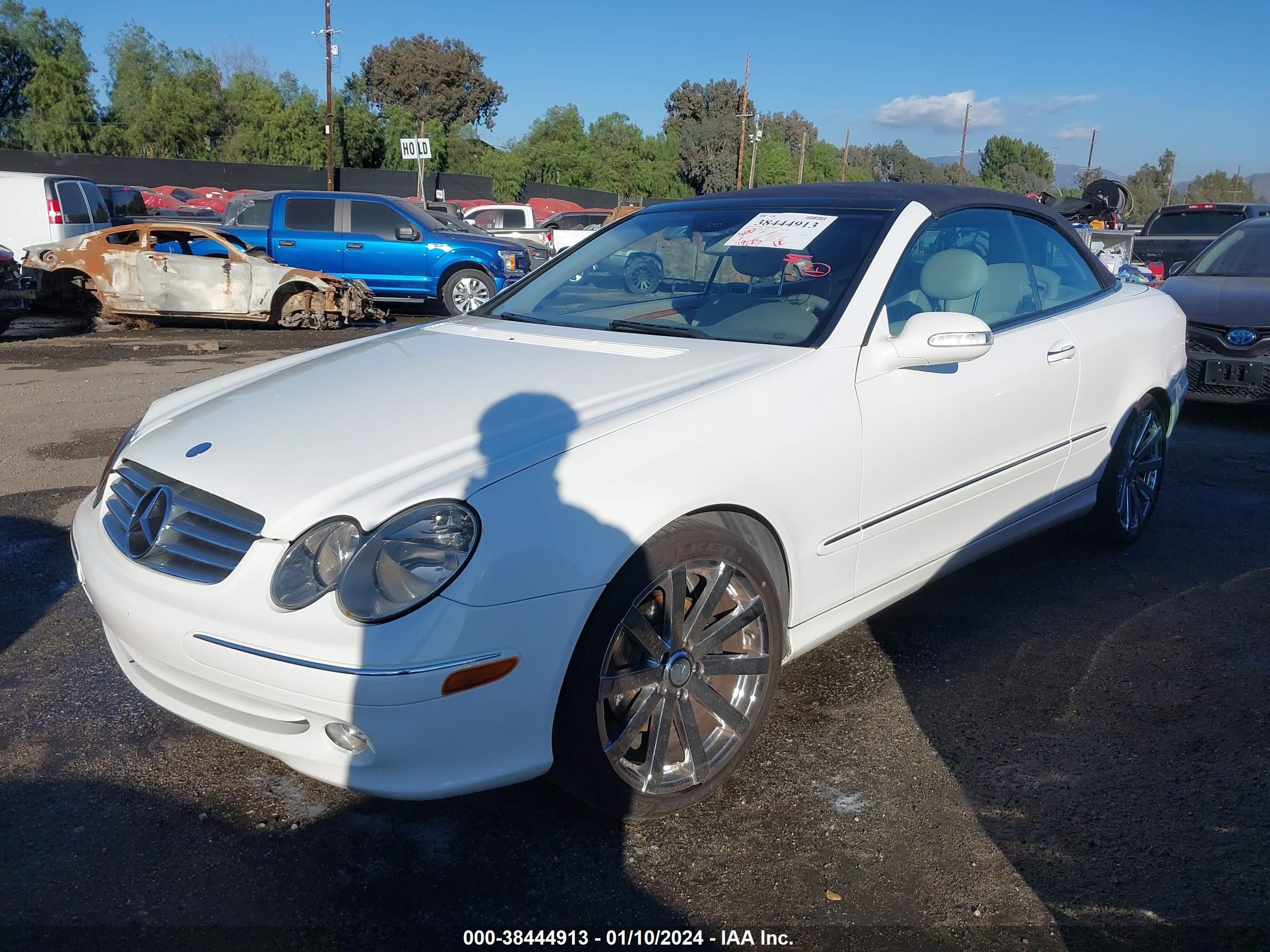 Photo 1 VIN: WDBTK65J75F132767 - MERCEDES-BENZ CLK-KLASSE 