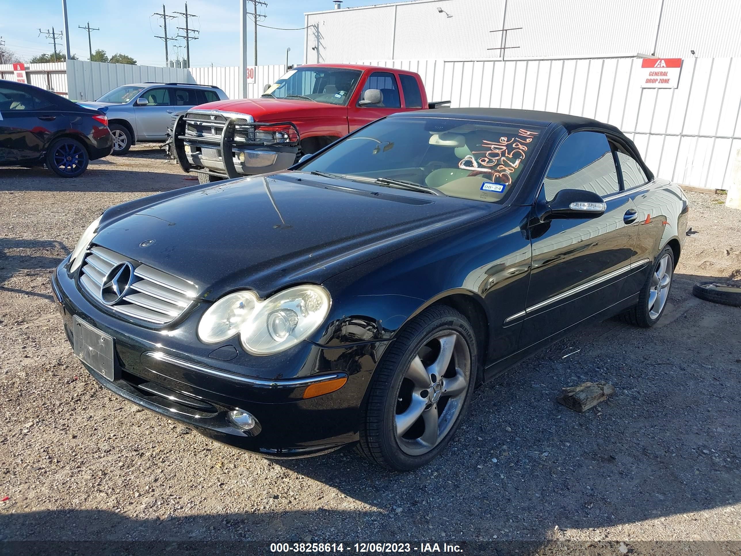 Photo 1 VIN: WDBTK65J75F134776 - MERCEDES-BENZ CLK-KLASSE 