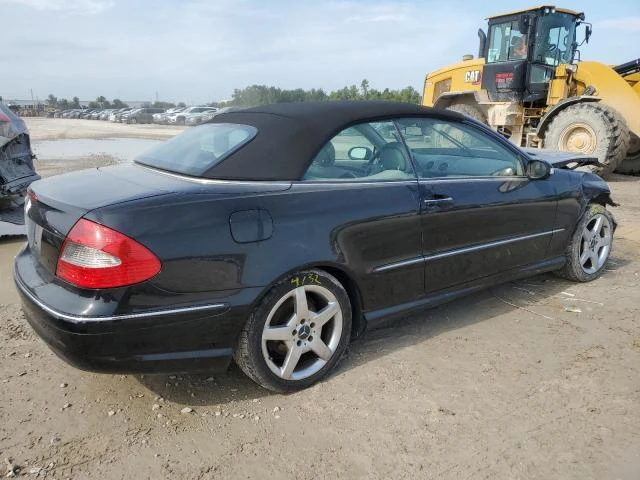 Photo 2 VIN: WDBTK72GX7T075239 - MERCEDES-BENZ CLK 550 