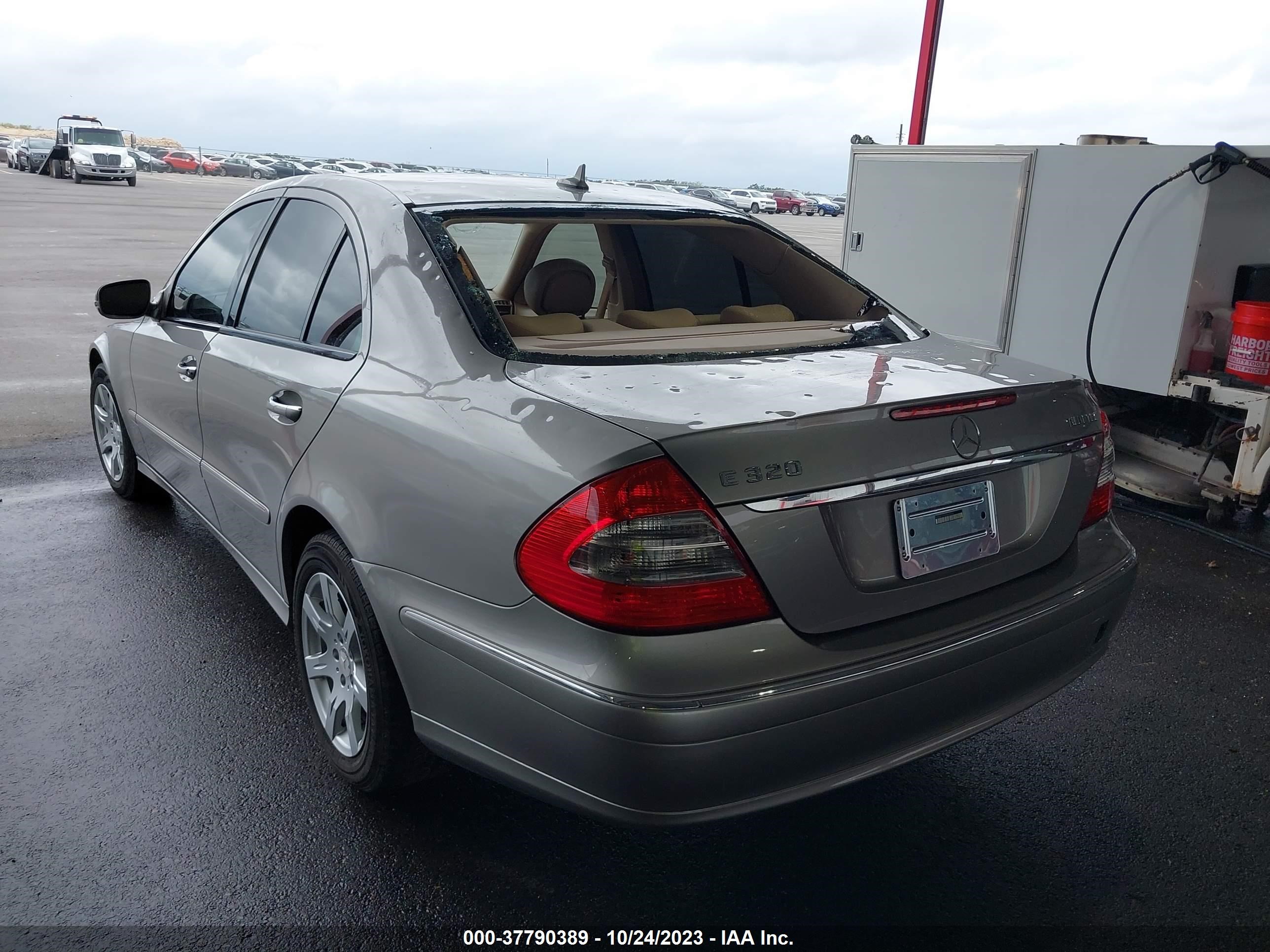 Photo 2 VIN: WDBUF22X39B397466 - MERCEDES-BENZ E-KLASSE 