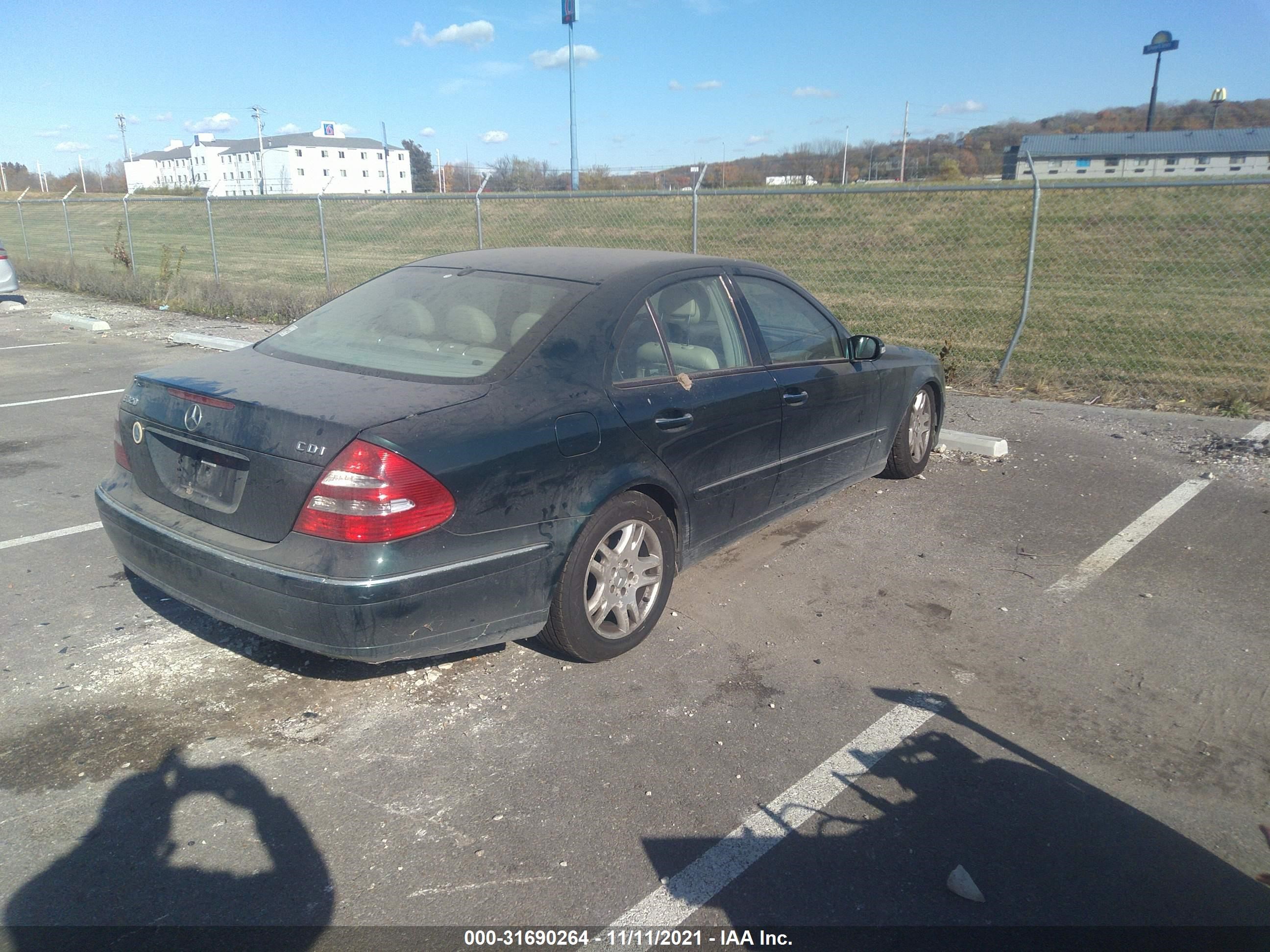 Photo 3 VIN: WDBUF26J35A635046 - MERCEDES-BENZ E-KLASSE 