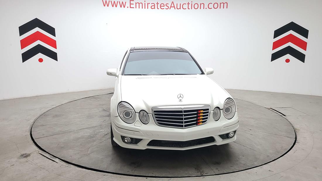 Photo 1 VIN: WDBUF54X49B383851 - MERCEDES E 