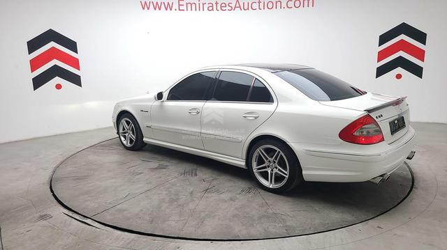 Photo 14 VIN: WDBUF54X49B383851 - MERCEDES E 