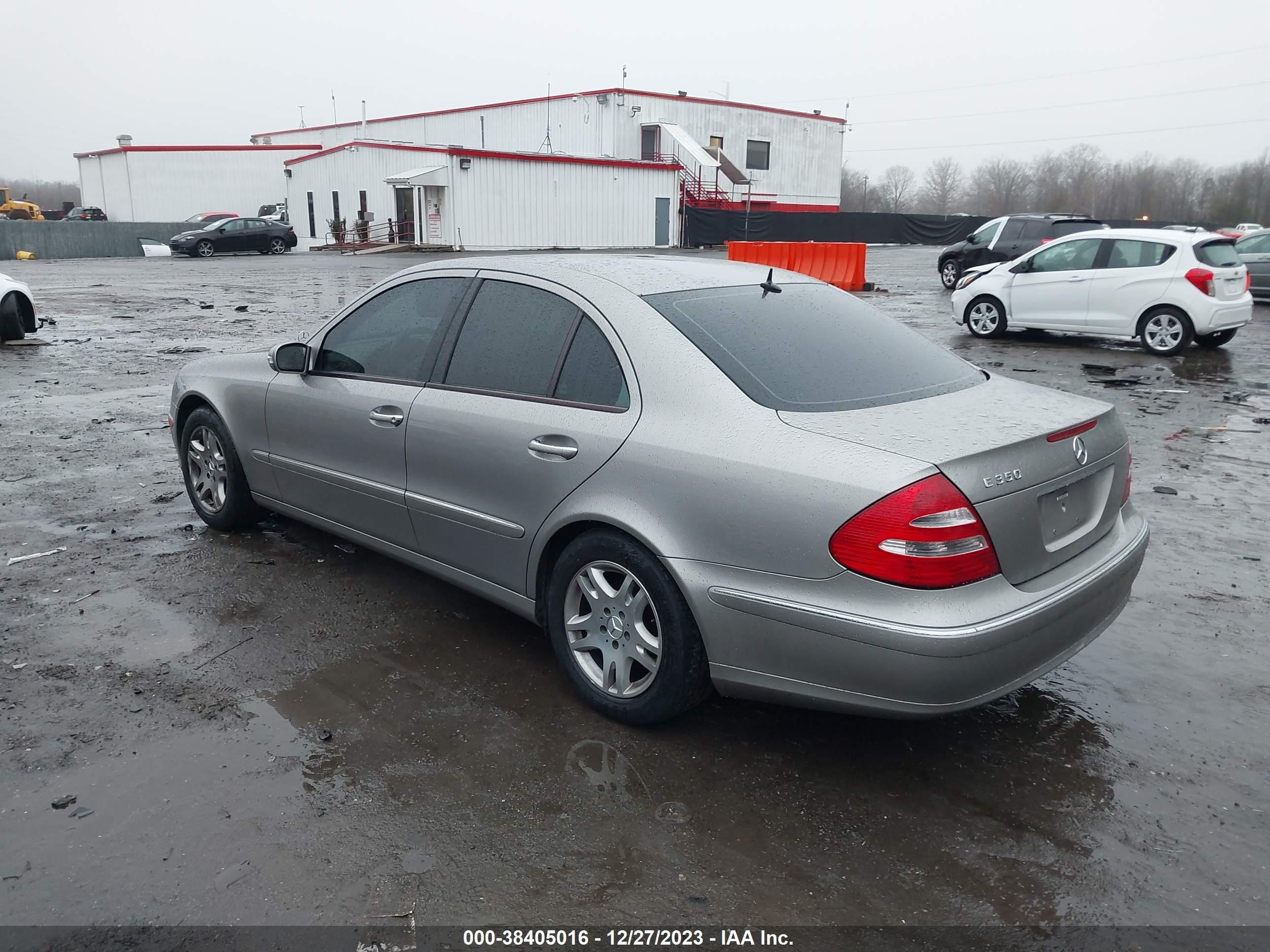 Photo 2 VIN: WDBUF56J06A800750 - MERCEDES-BENZ E-KLASSE 