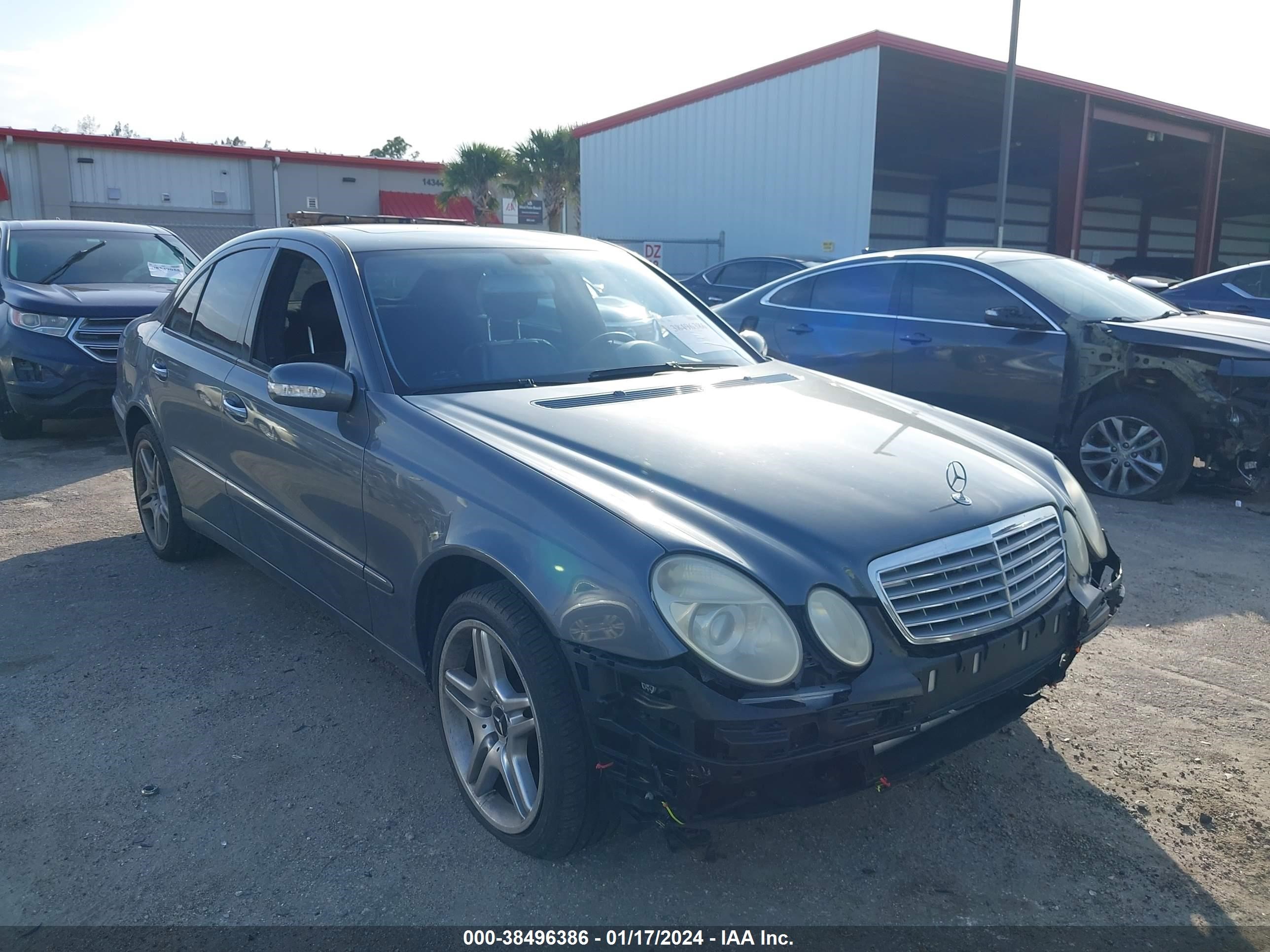 Photo 0 VIN: WDBUF56J06A820593 - MERCEDES-BENZ E-KLASSE 