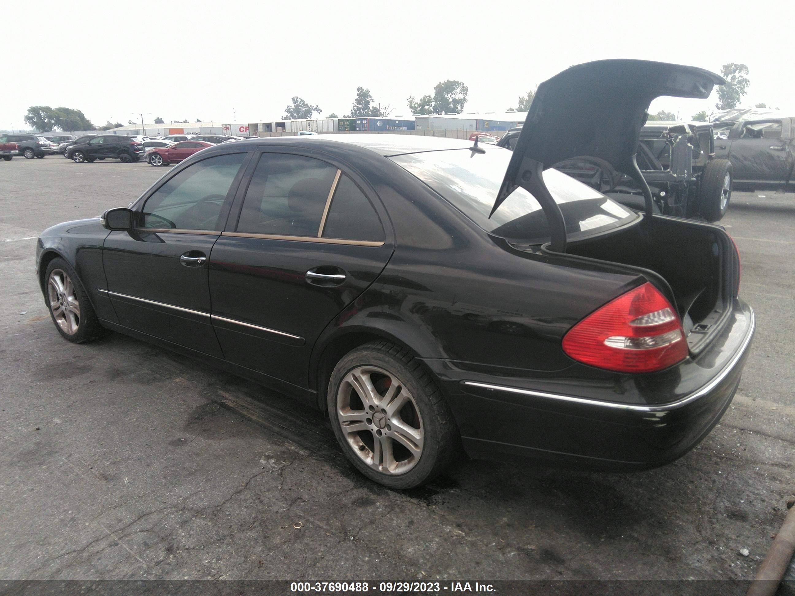 Photo 2 VIN: WDBUF56J06A969361 - MERCEDES-BENZ E-KLASSE 