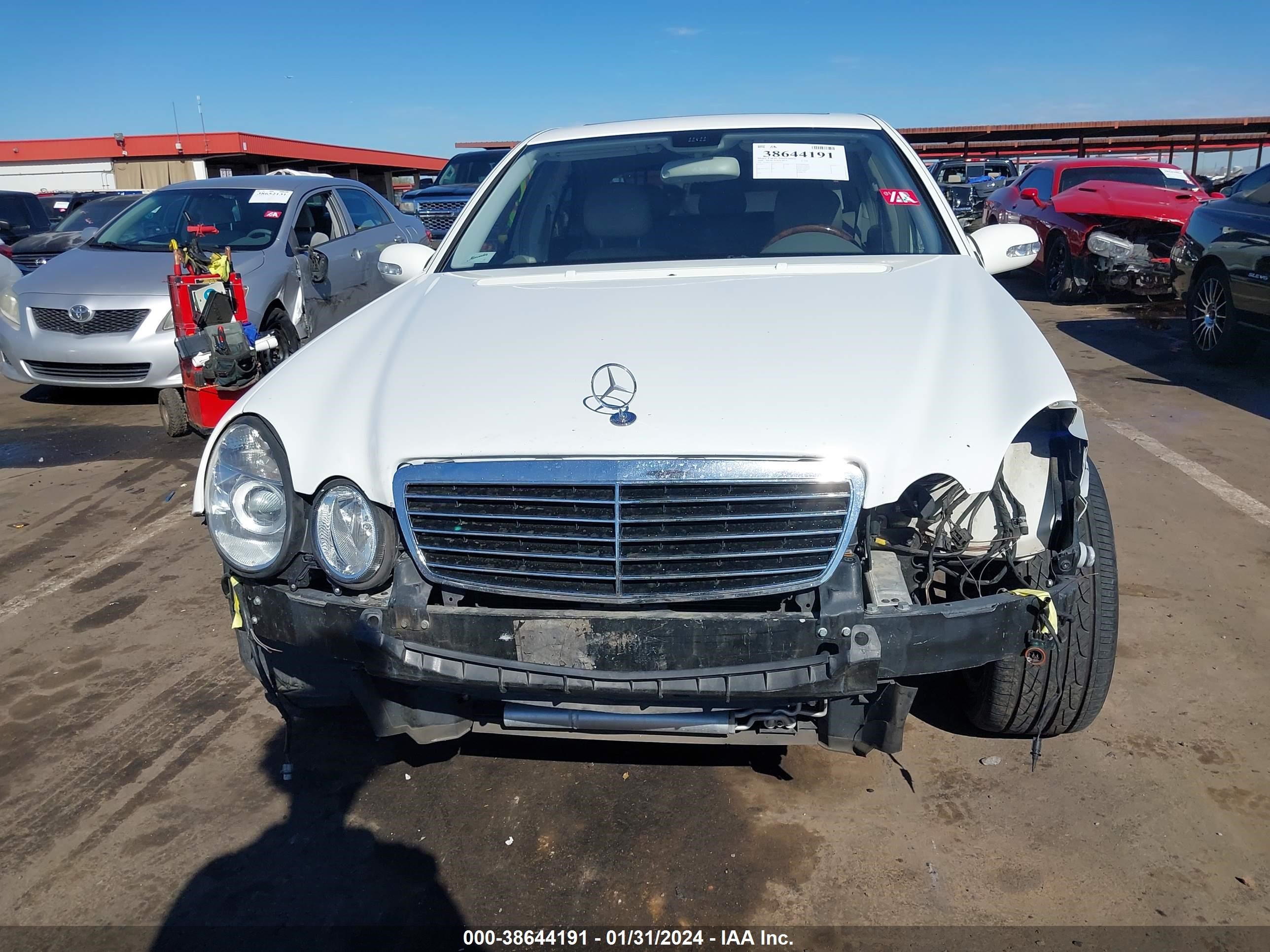 Photo 5 VIN: WDBUF56J16A931721 - MERCEDES-BENZ E-KLASSE 