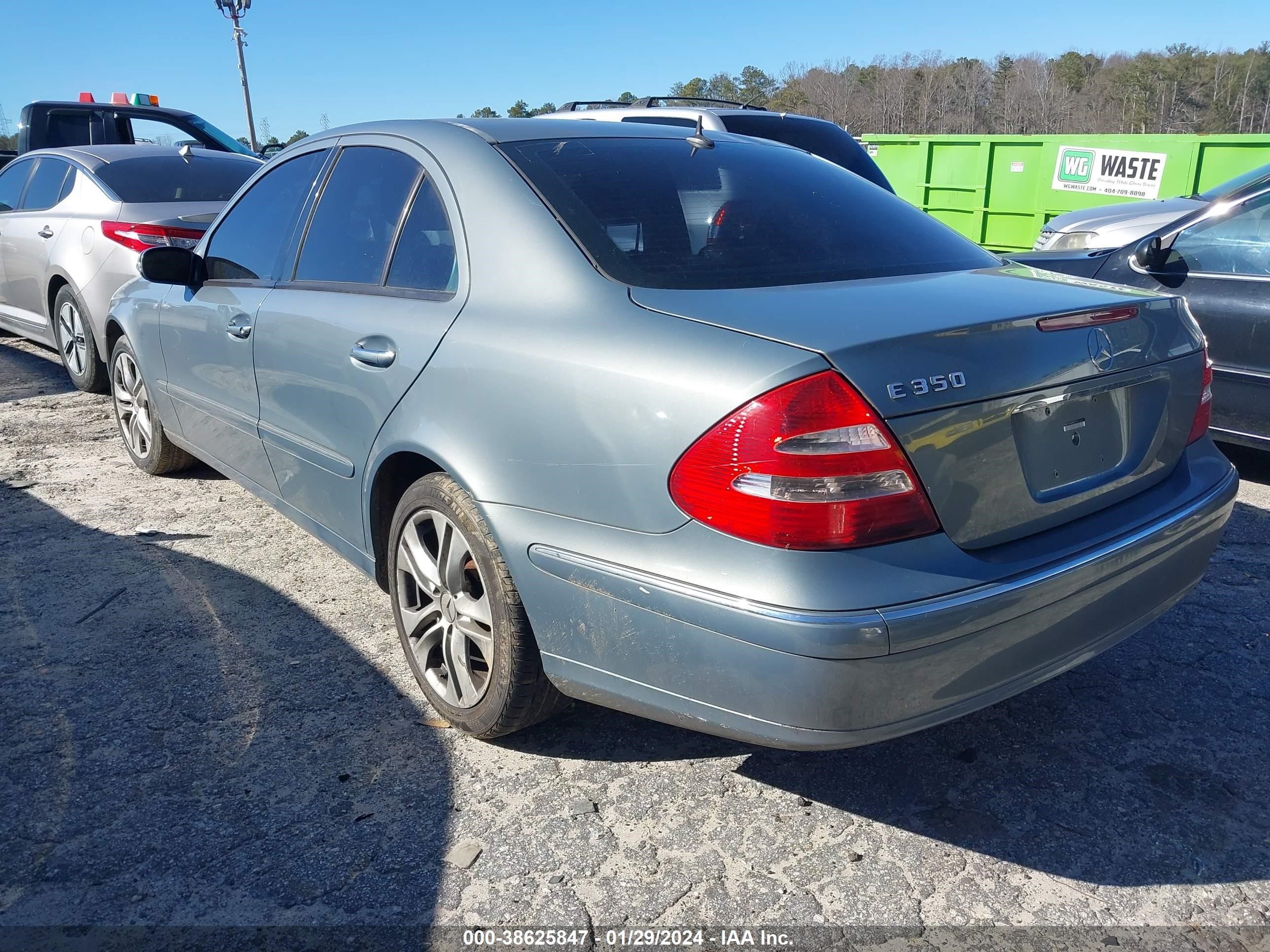 Photo 2 VIN: WDBUF56J56A820976 - MERCEDES-BENZ E-KLASSE 