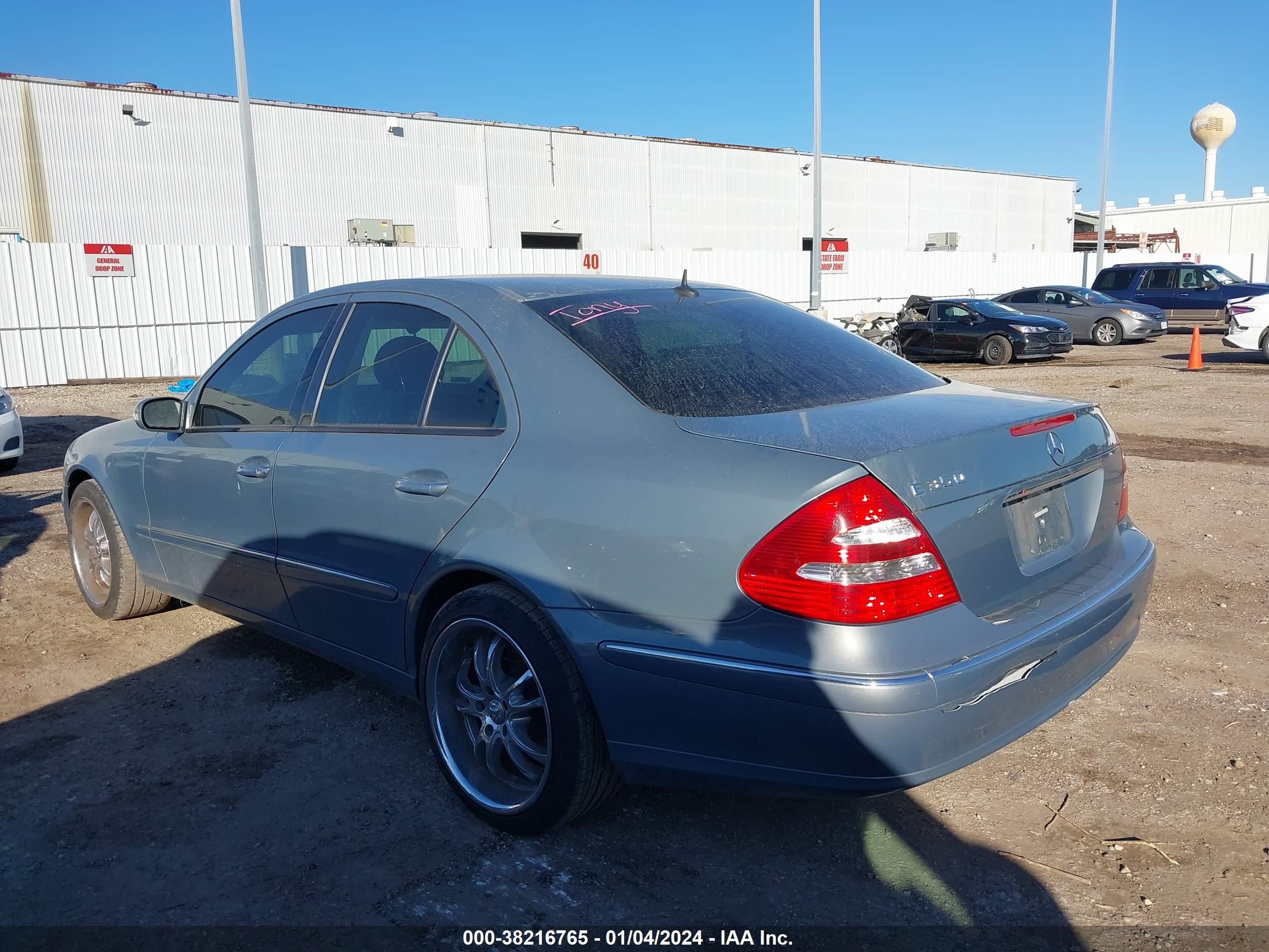 Photo 2 VIN: WDBUF56J66A820436 - MERCEDES-BENZ E-KLASSE 