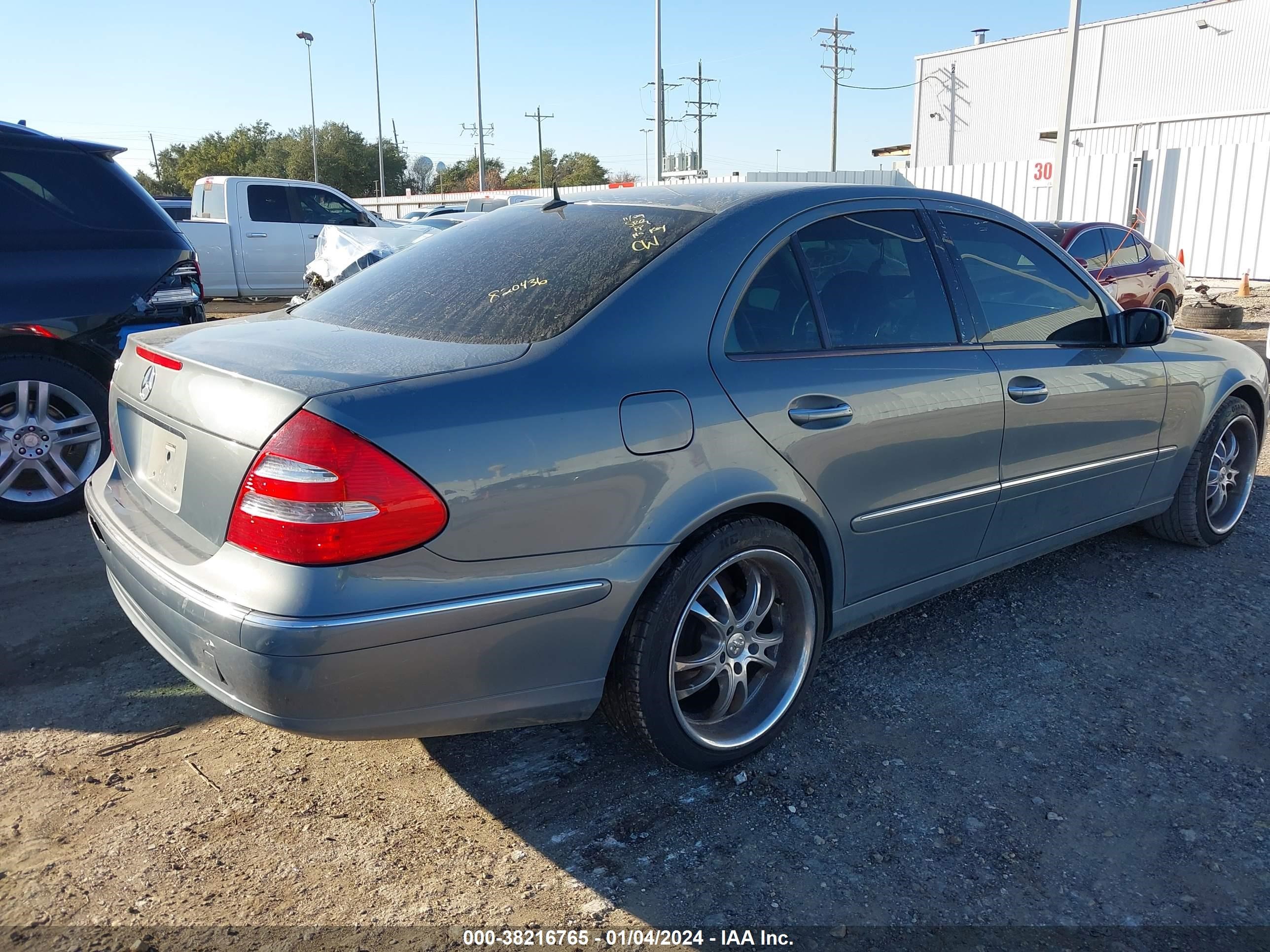 Photo 3 VIN: WDBUF56J66A820436 - MERCEDES-BENZ E-KLASSE 