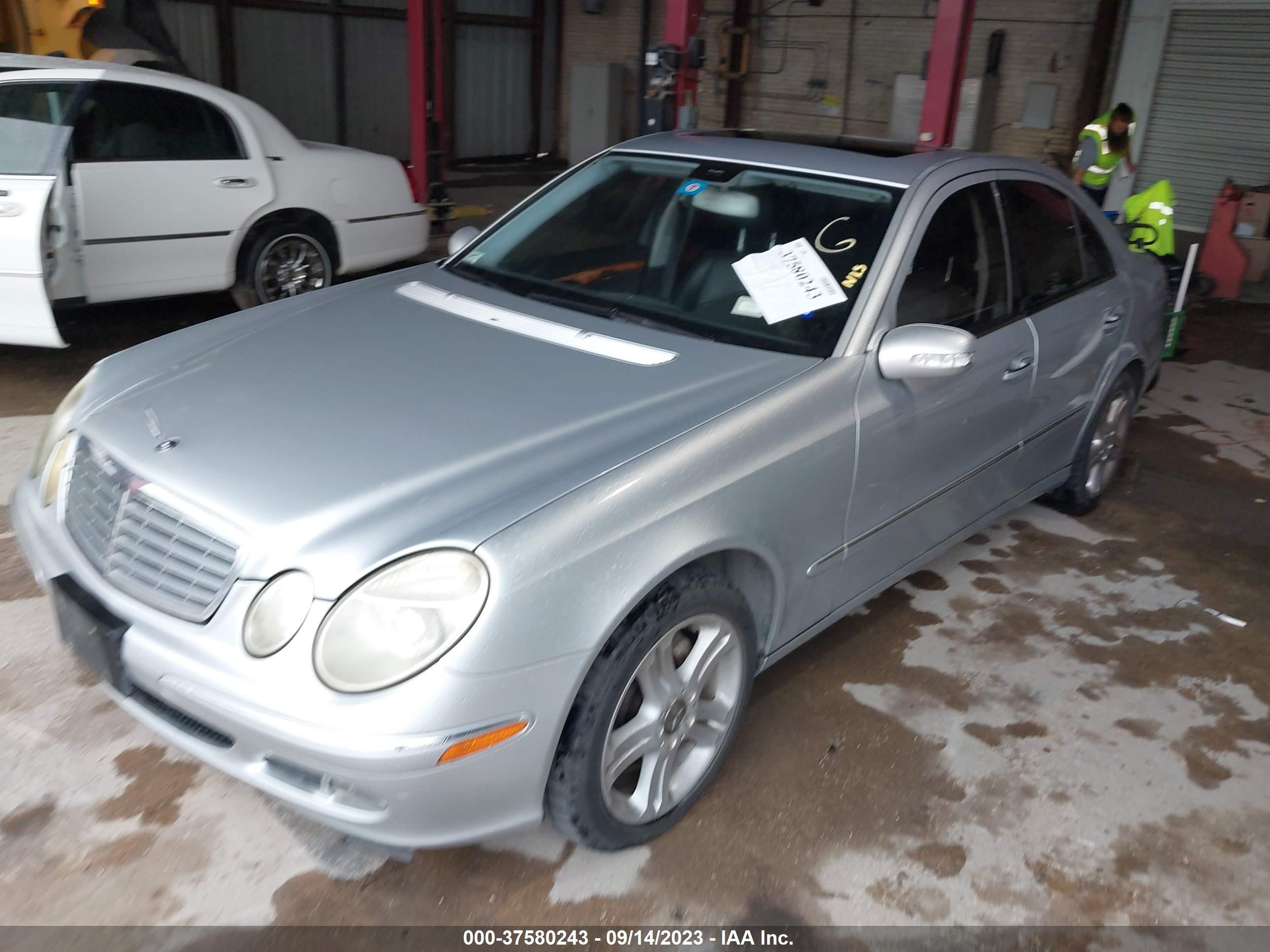 Photo 1 VIN: WDBUF56J86A828800 - MERCEDES-BENZ E-KLASSE 