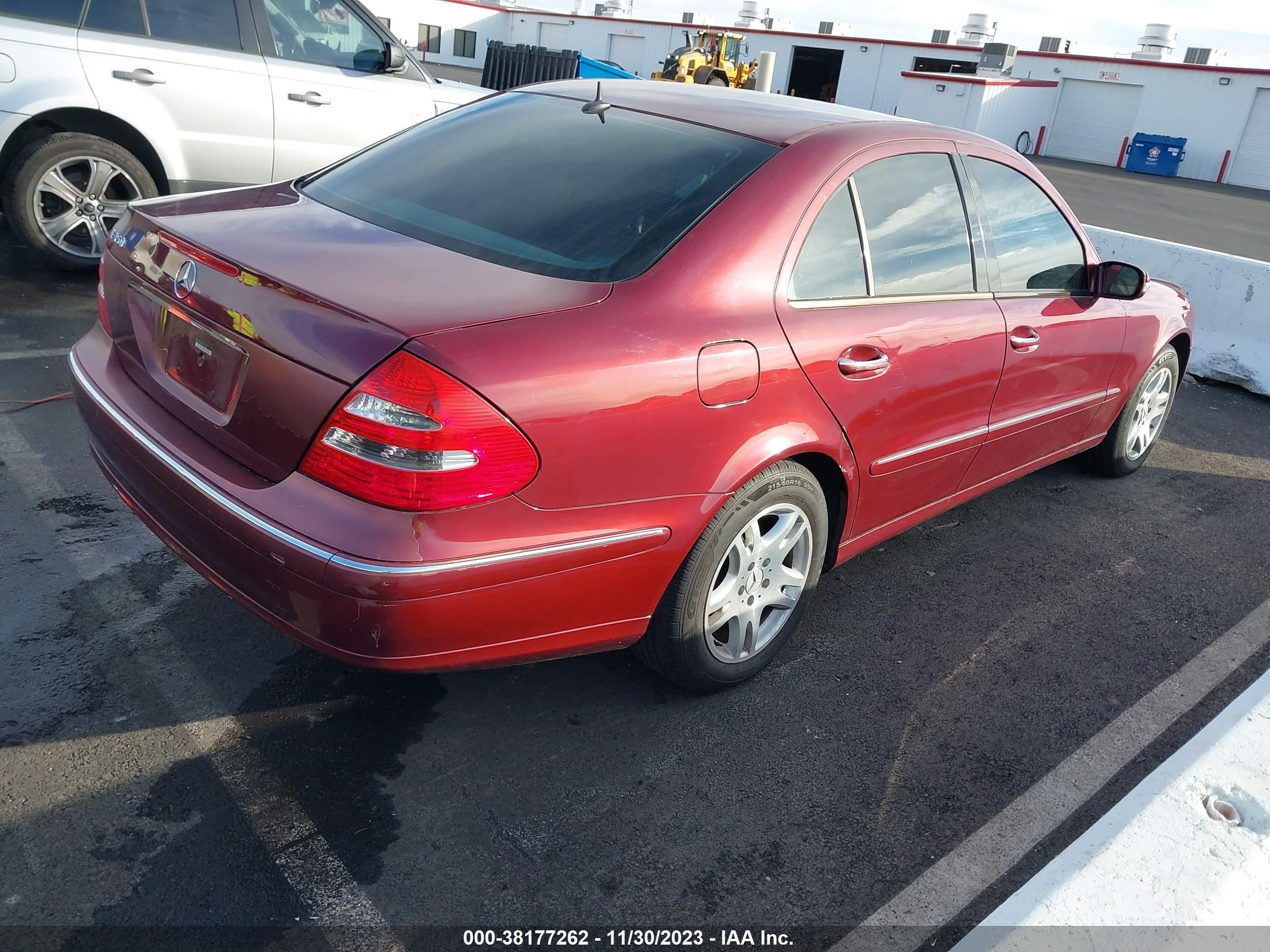 Photo 3 VIN: WDBUF56J96A771135 - MERCEDES-BENZ NULL 