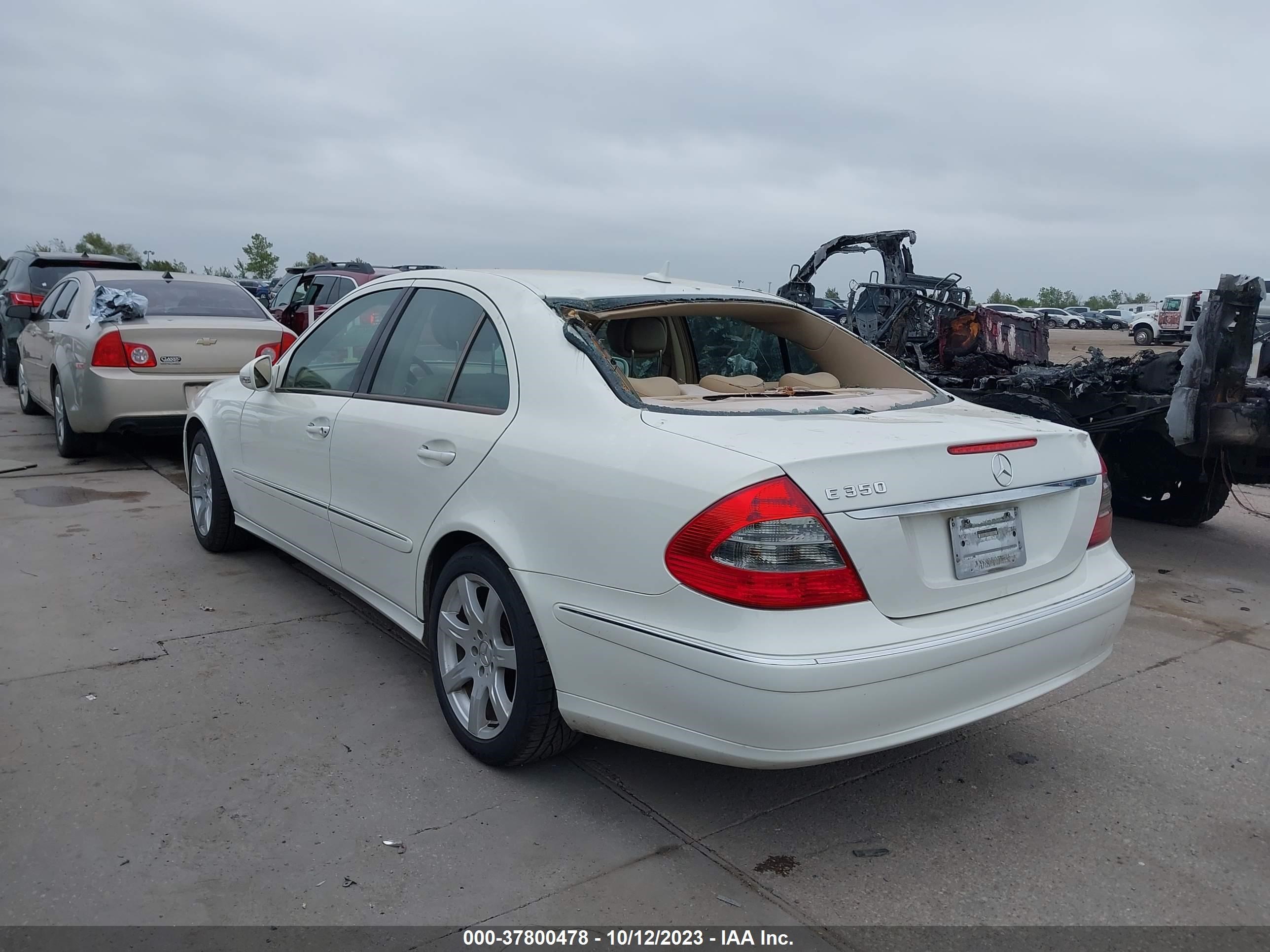 Photo 2 VIN: WDBUF56X17B024242 - MERCEDES-BENZ E-KLASSE 