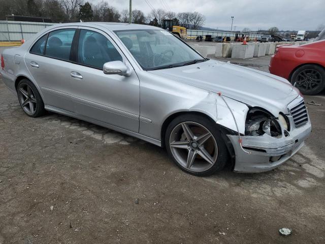 Photo 3 VIN: WDBUF56X27B103533 - MERCEDES-BENZ E-CLASS 