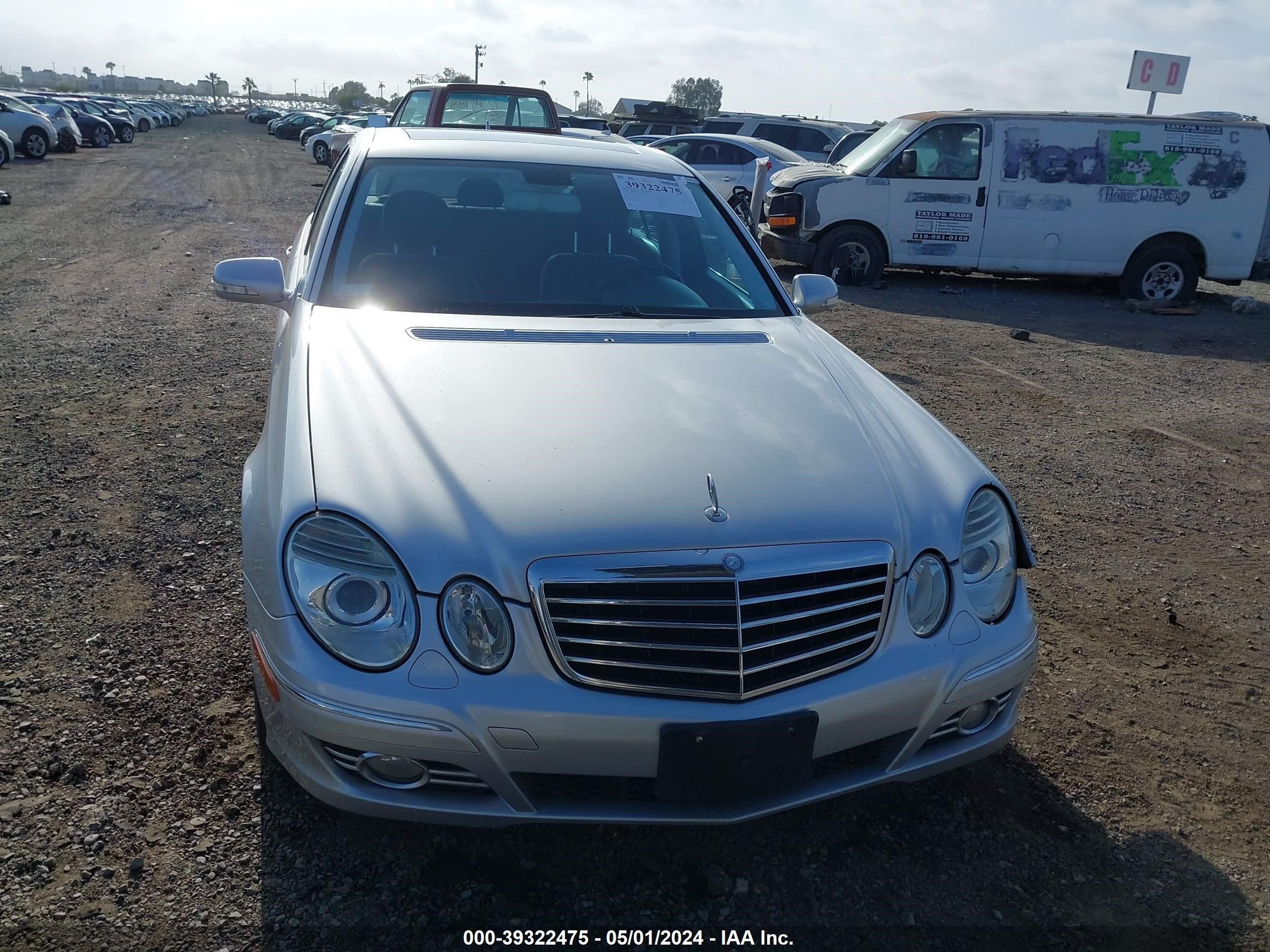 Photo 11 VIN: WDBUF56X27B146950 - MERCEDES-BENZ NULL 