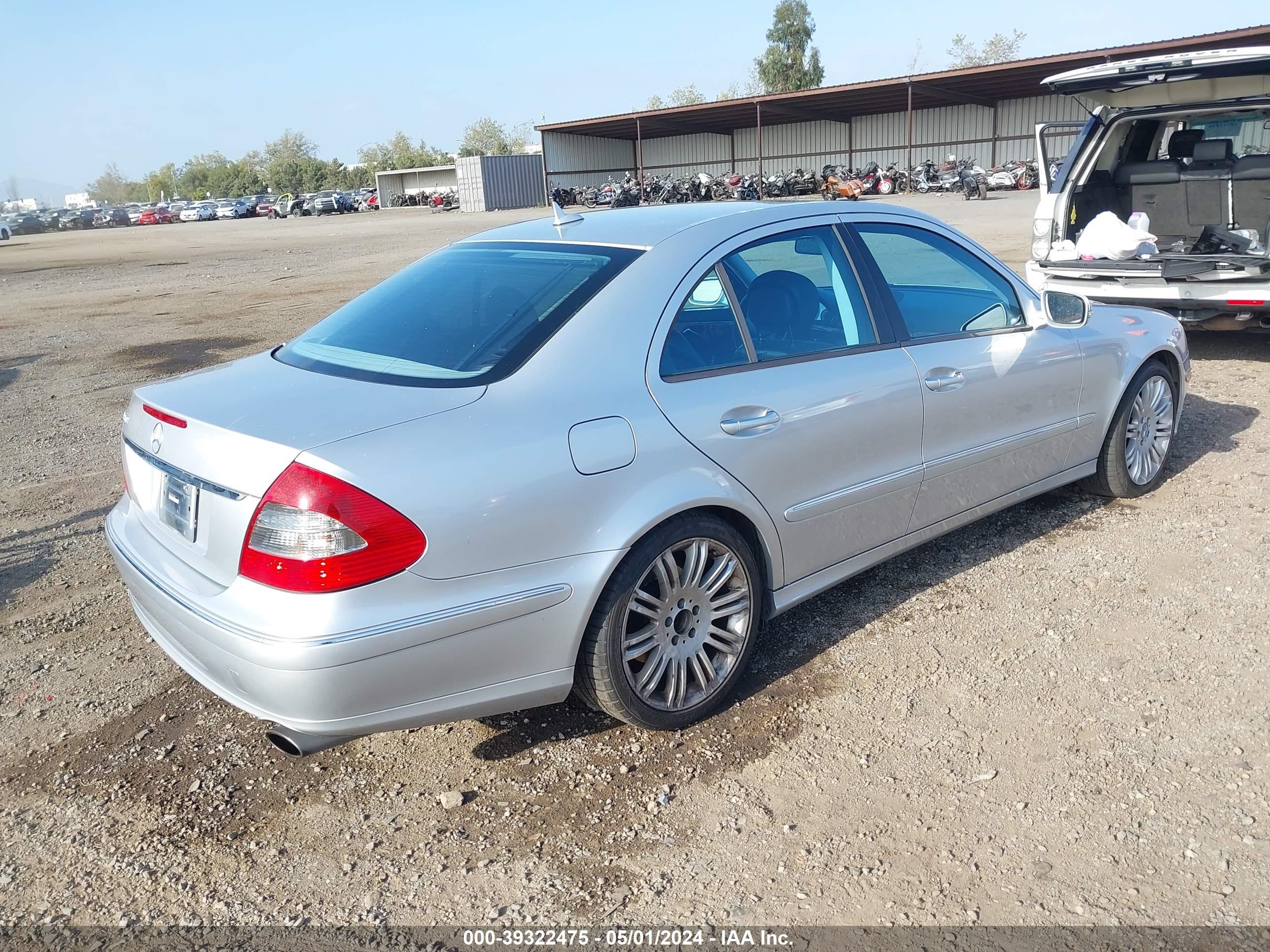 Photo 3 VIN: WDBUF56X27B146950 - MERCEDES-BENZ NULL 