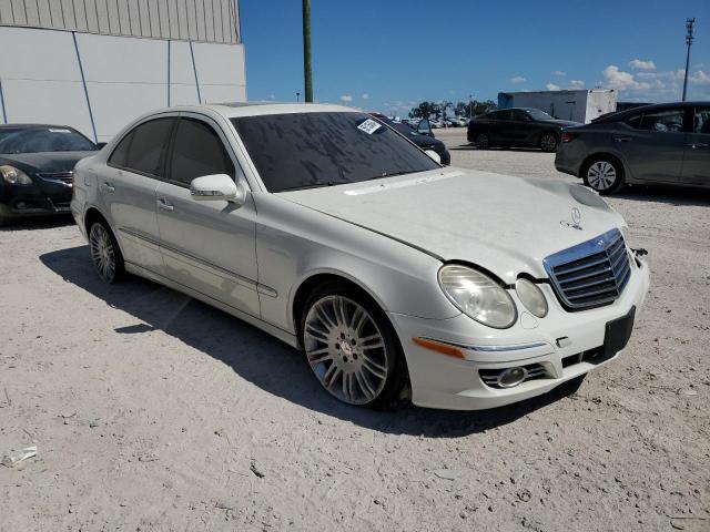 Photo 3 VIN: WDBUF56X28B193901 - MERCEDES-BENZ E-CLASS 