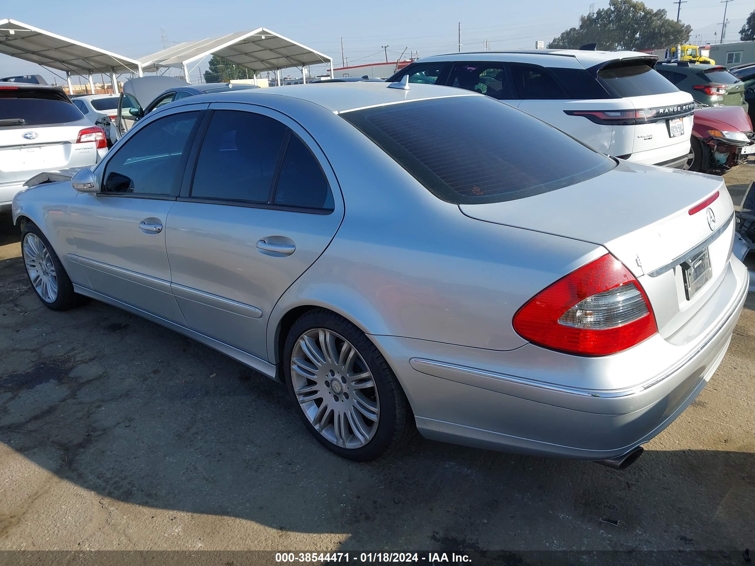 Photo 2 VIN: WDBUF56X28B255491 - MERCEDES-BENZ E-KLASSE 