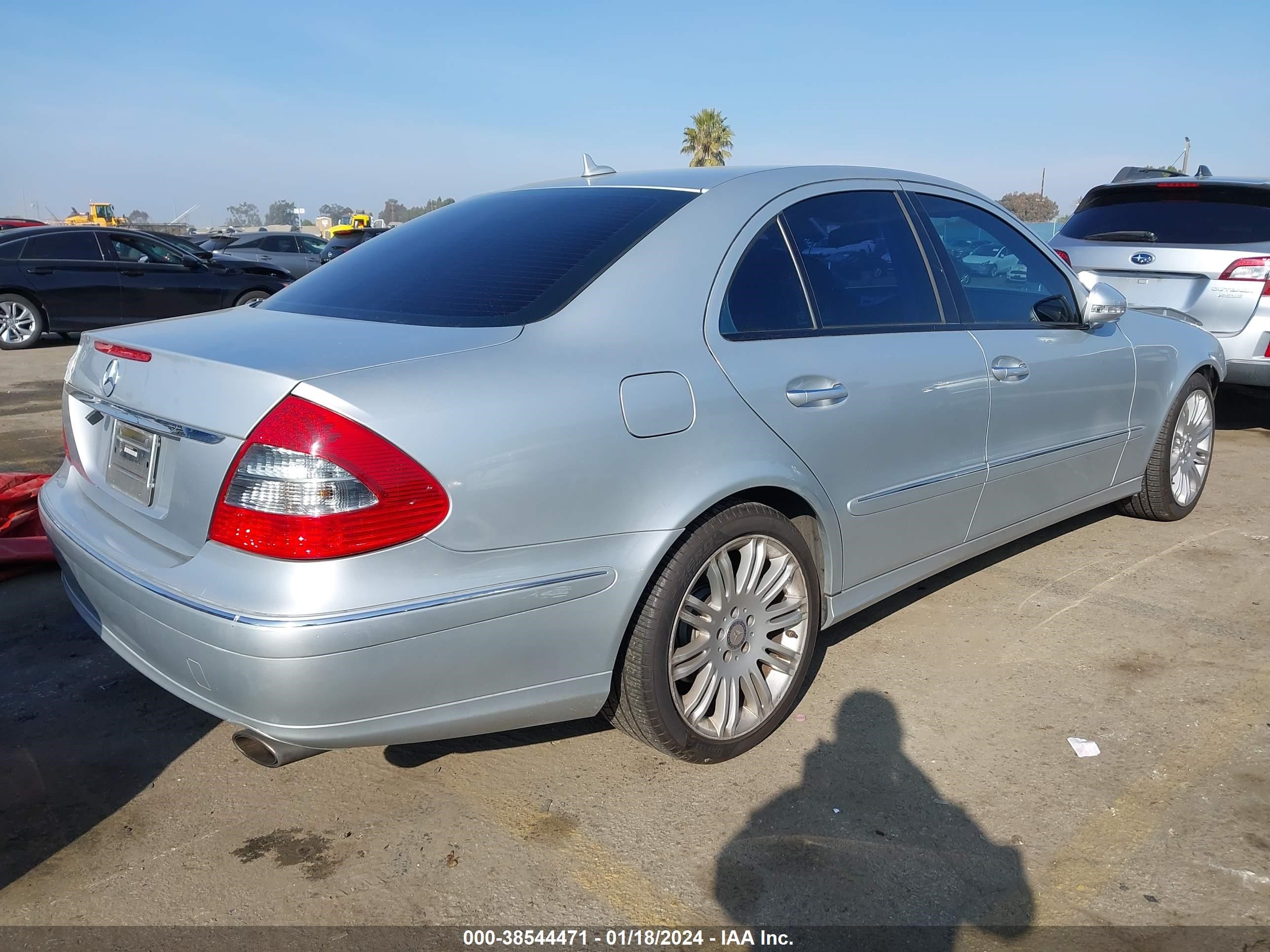 Photo 3 VIN: WDBUF56X28B255491 - MERCEDES-BENZ E-KLASSE 