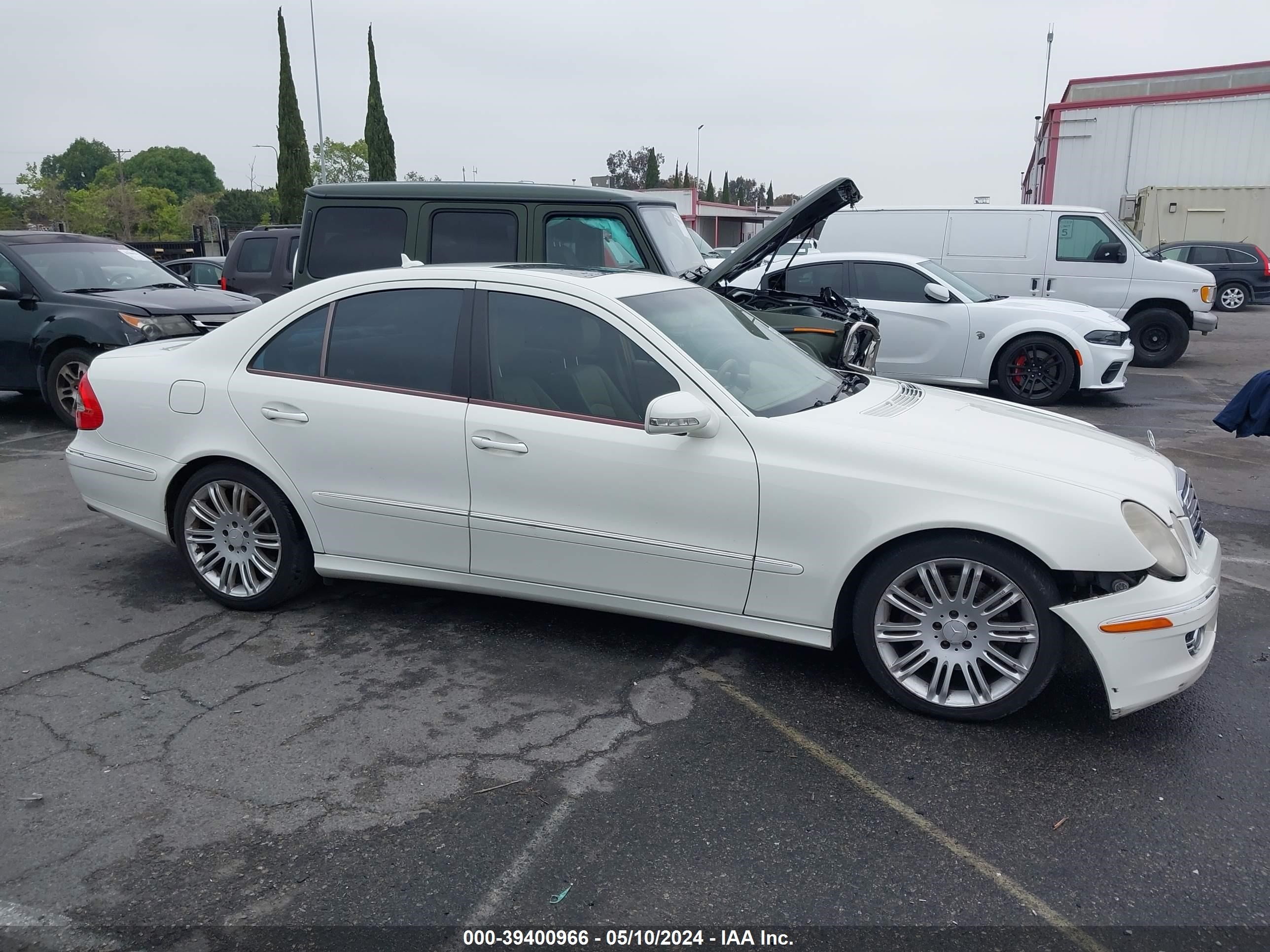 Photo 12 VIN: WDBUF56X28B282058 - MERCEDES-BENZ NULL 