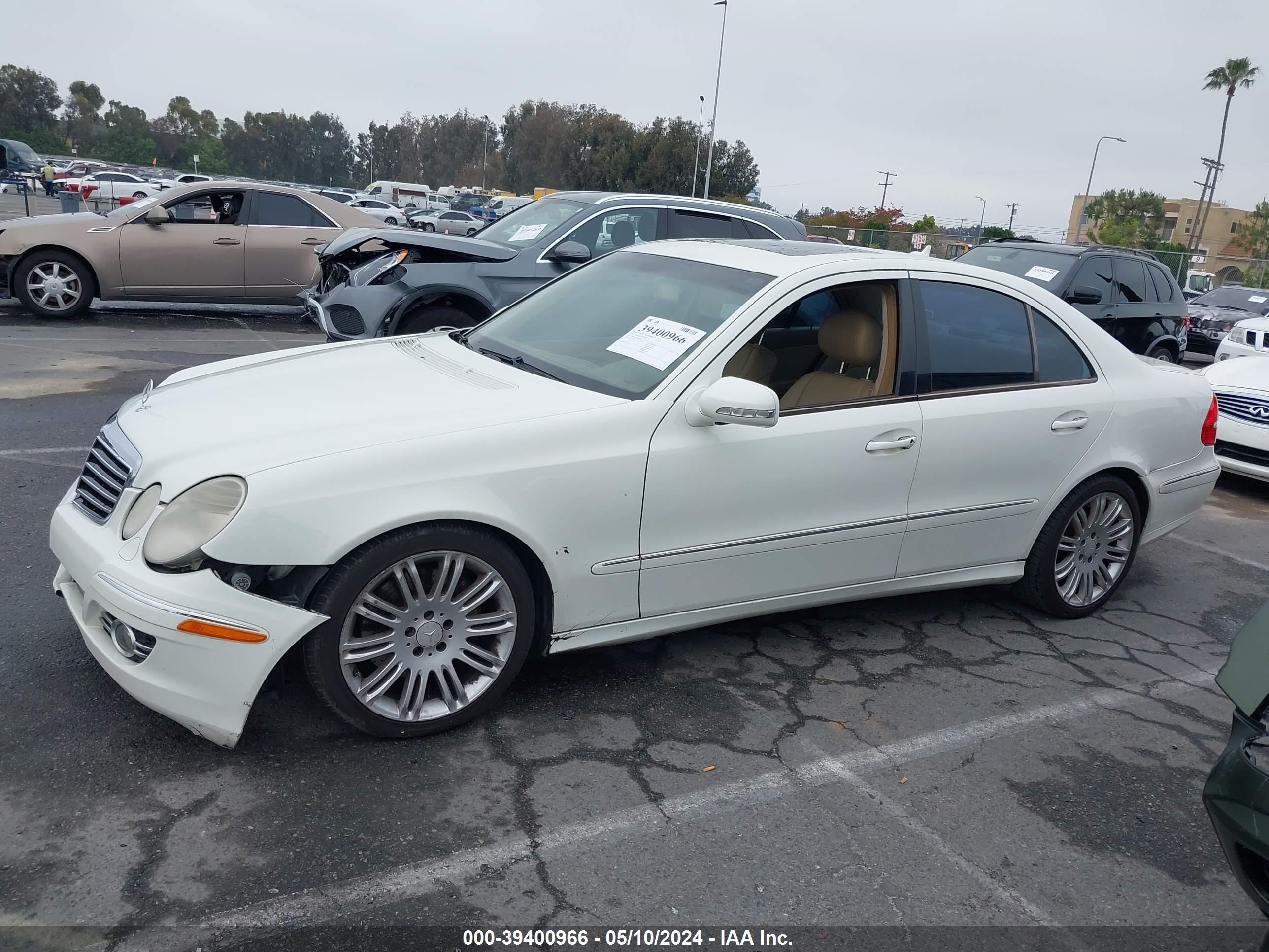 Photo 13 VIN: WDBUF56X28B282058 - MERCEDES-BENZ NULL 