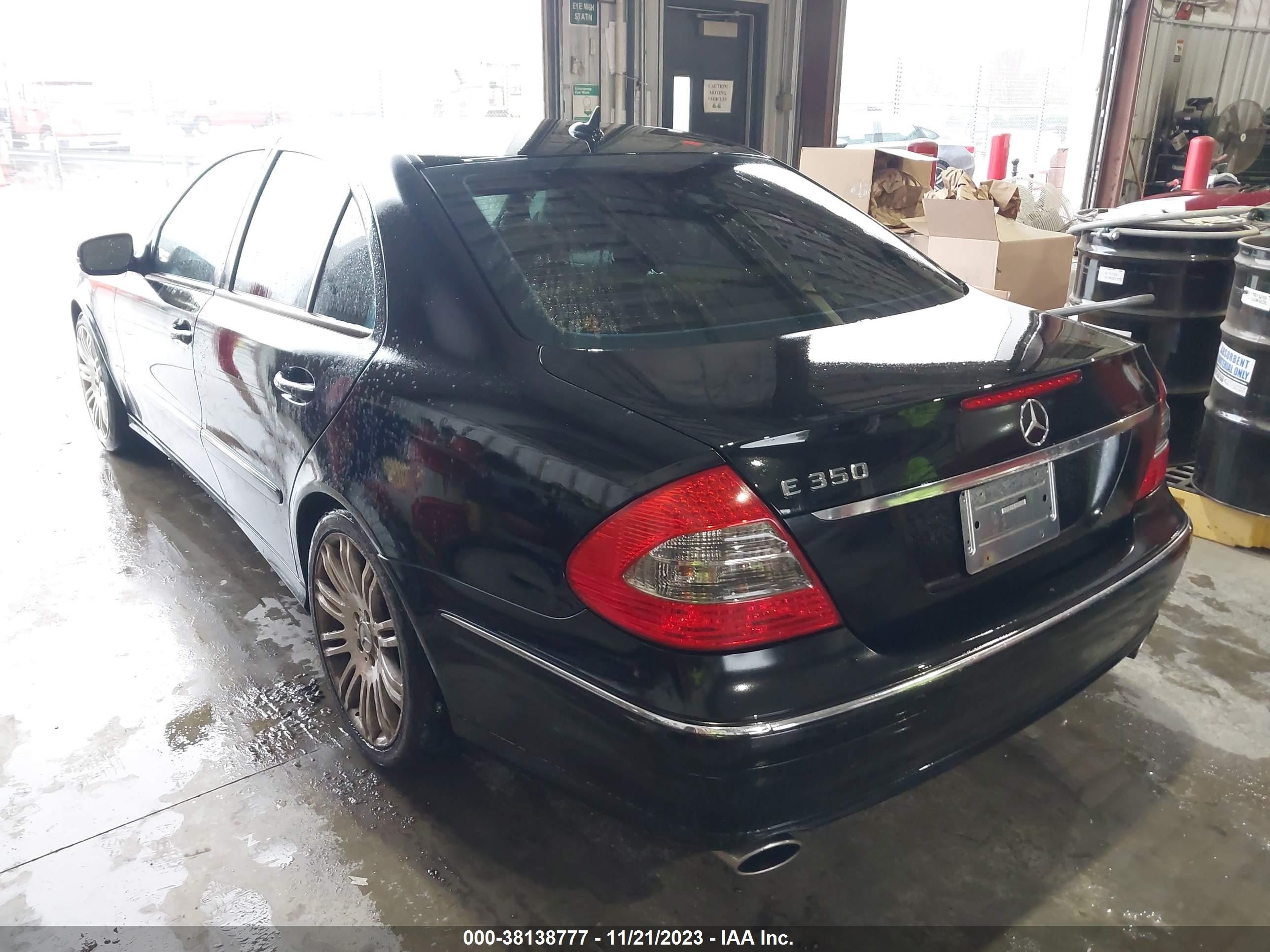 Photo 2 VIN: WDBUF56X37A989707 - MERCEDES-BENZ E-KLASSE 