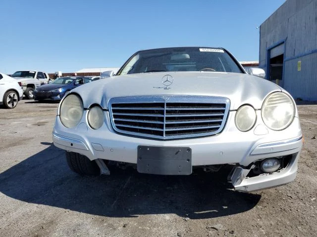 Photo 4 VIN: WDBUF56X38B295708 - MERCEDES-BENZ E 350 