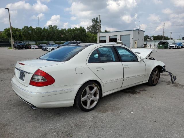 Photo 2 VIN: WDBUF56X39B370599 - MERCEDES-BENZ E-CLASS 