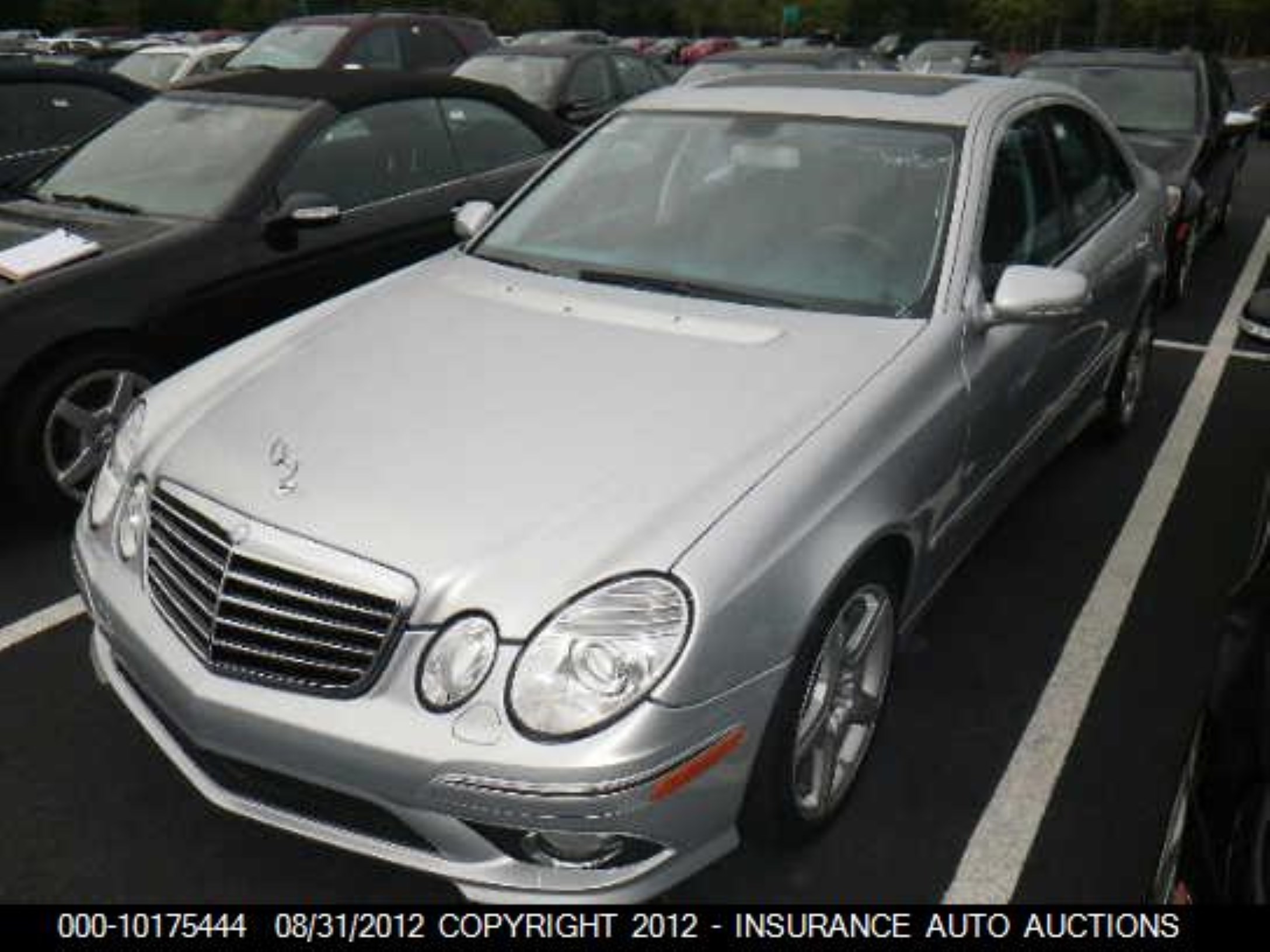 Photo 1 VIN: WDBUF56X39B432308 - MERCEDES-BENZ E-KLASSE 