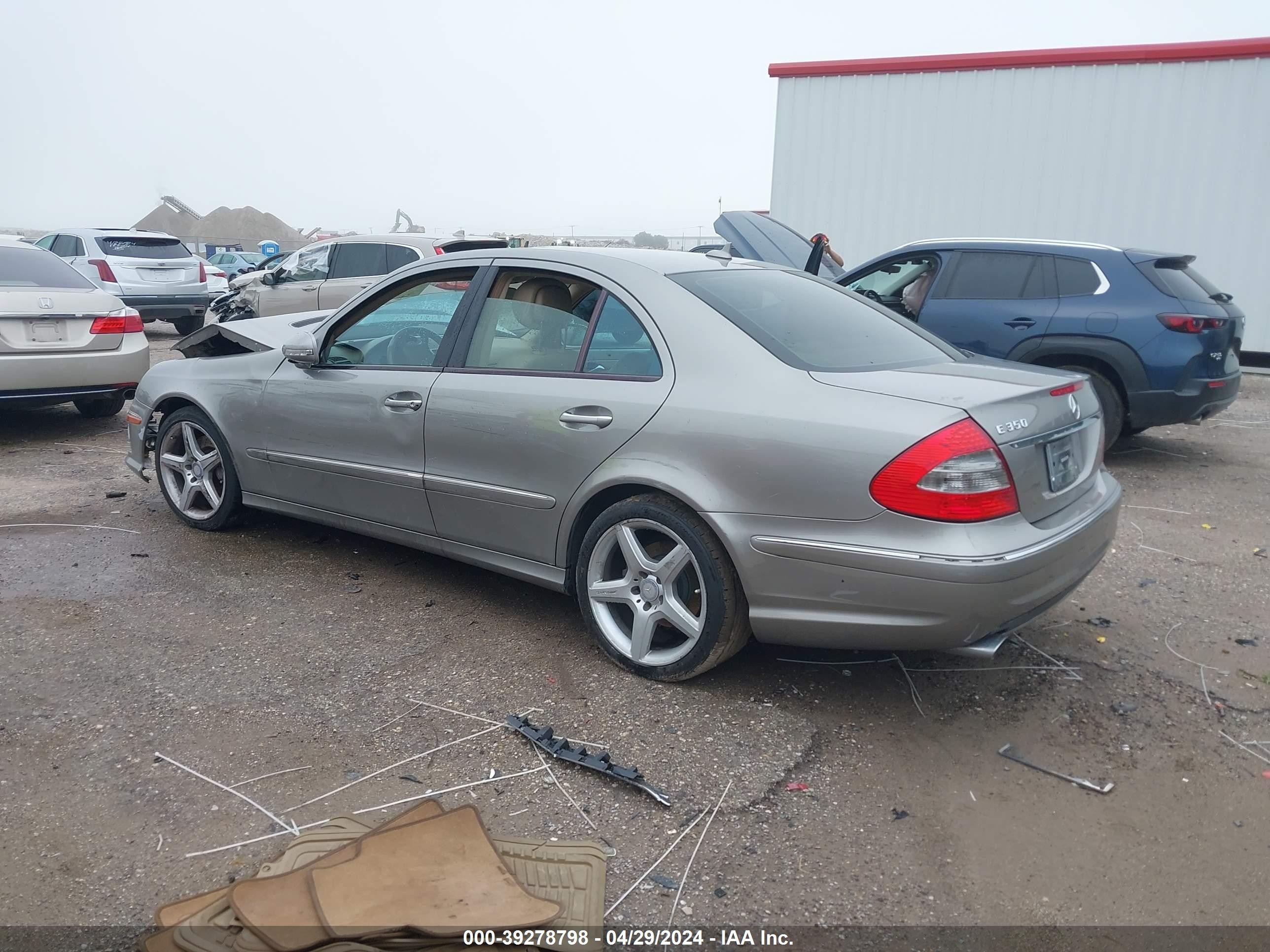 Photo 2 VIN: WDBUF56X39B432891 - MERCEDES-BENZ NULL 