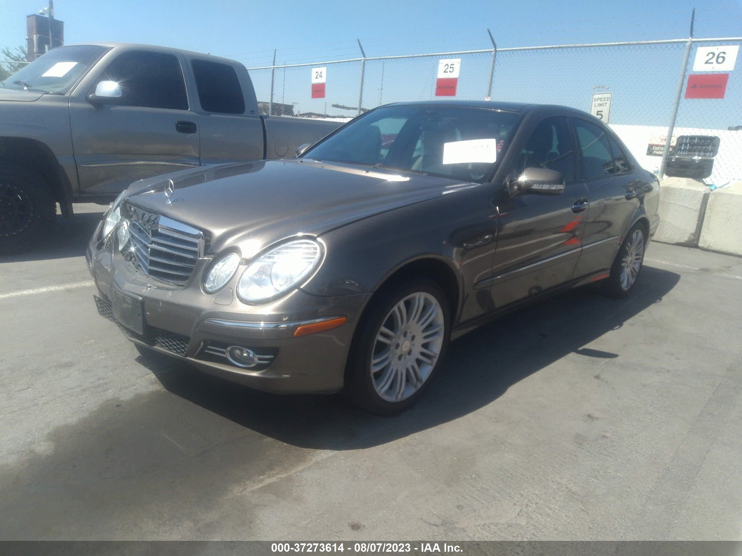 Photo 1 VIN: WDBUF56X48B316226 - MERCEDES-BENZ E-KLASSE 