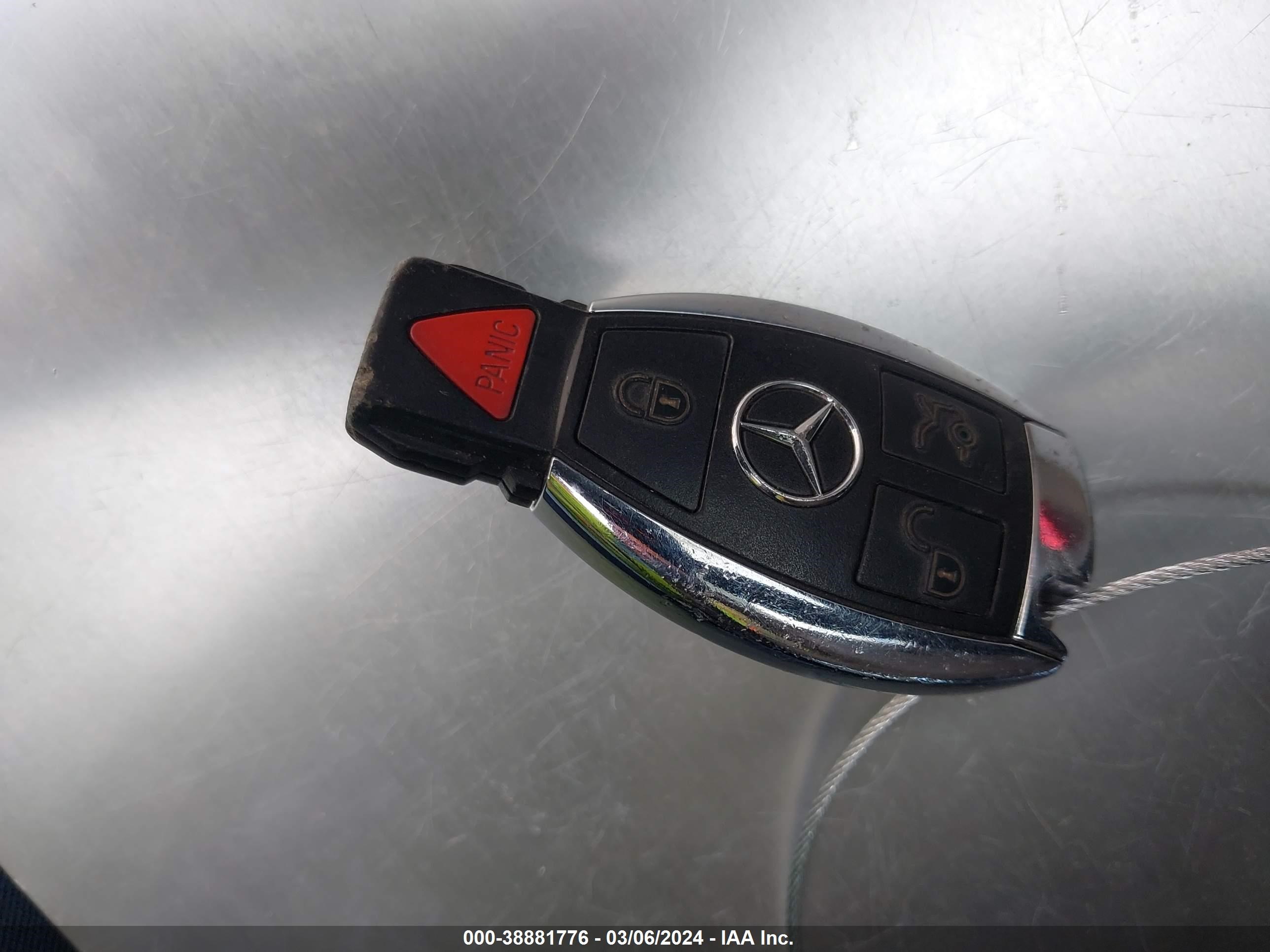 Photo 10 VIN: WDBUF56X58B313335 - MERCEDES-BENZ NULL 