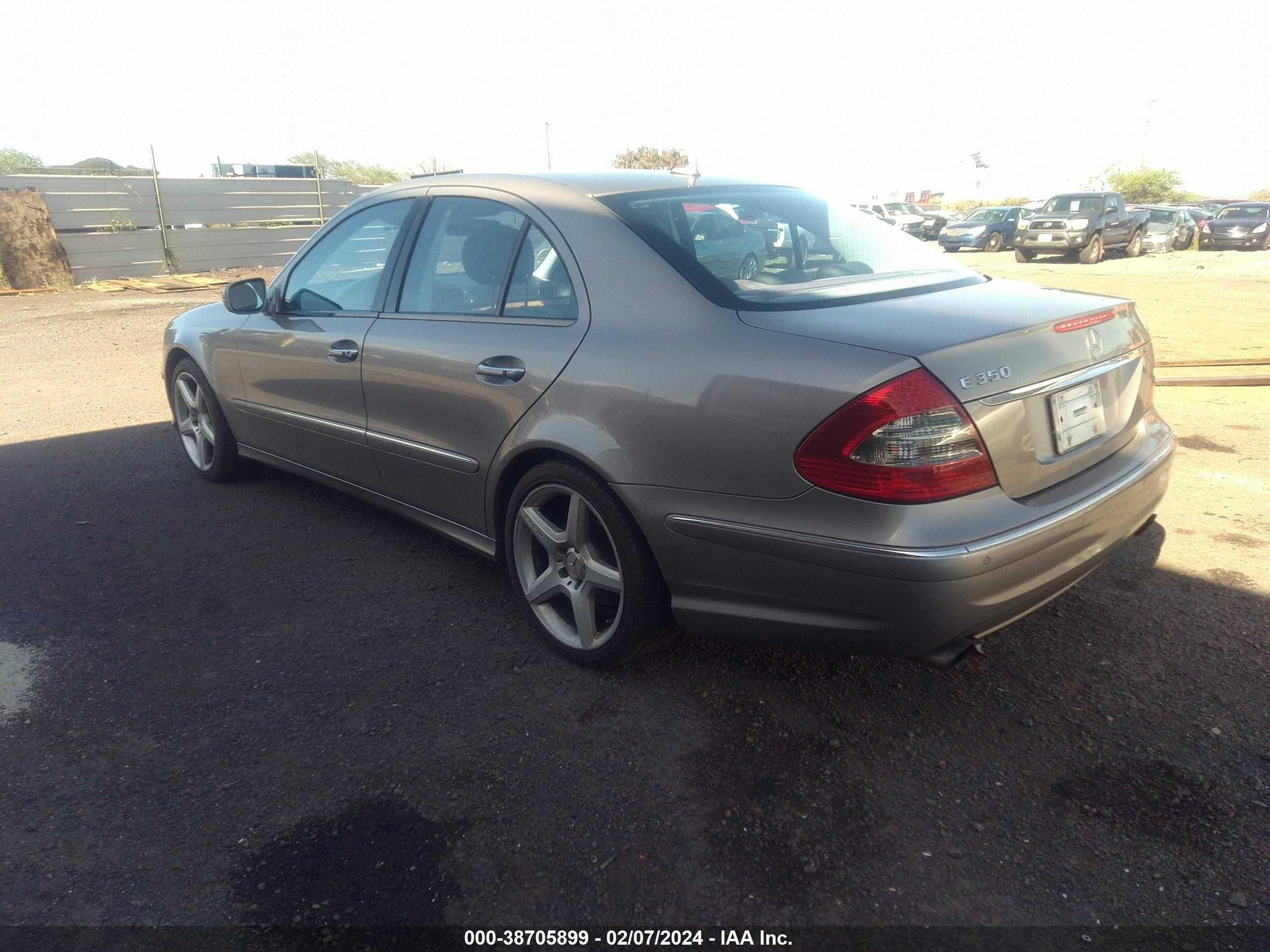 Photo 2 VIN: WDBUF56X59B418281 - MERCEDES-BENZ E-KLASSE 