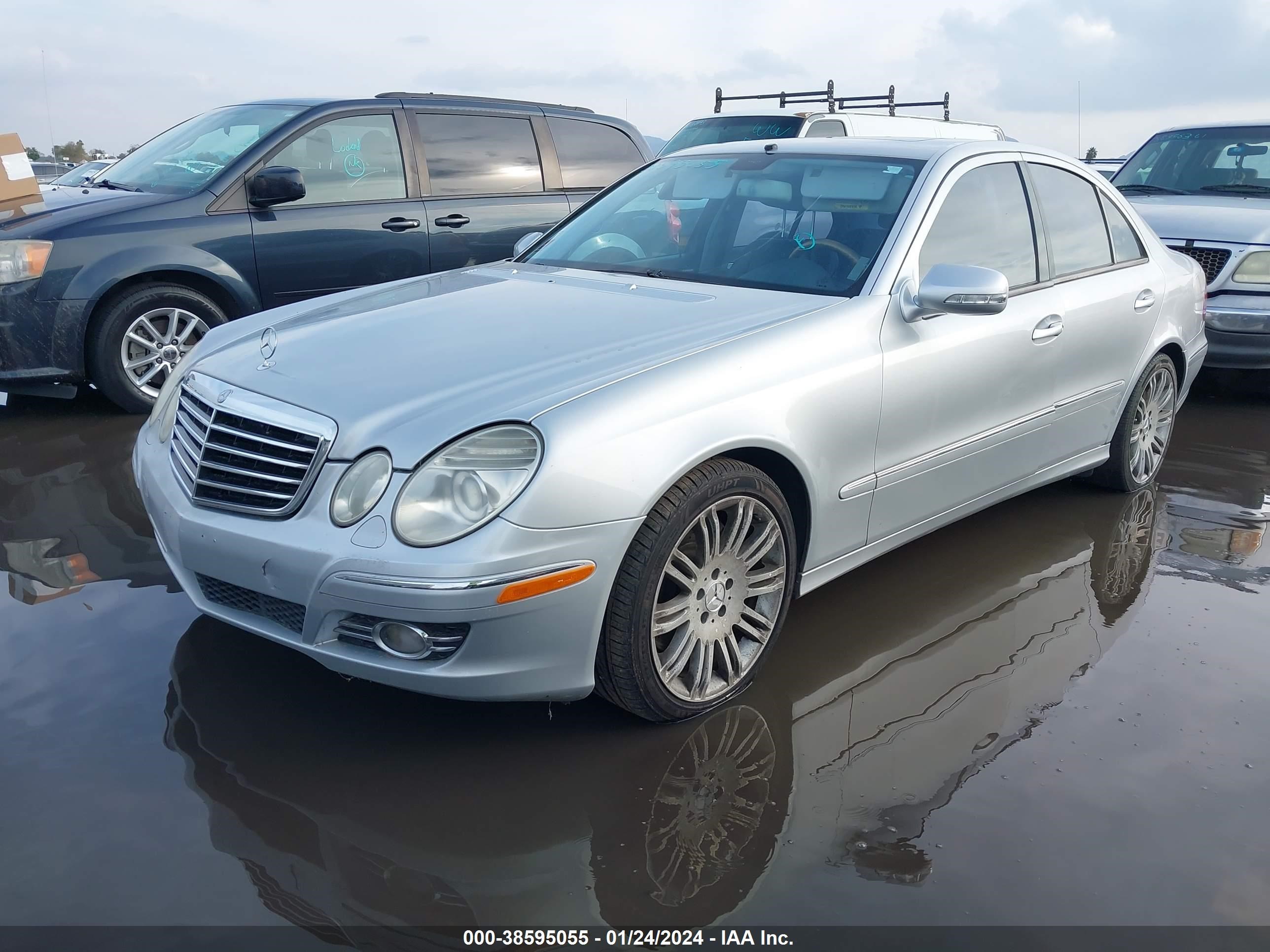 Photo 1 VIN: WDBUF56X77B100823 - MERCEDES-BENZ E-KLASSE 