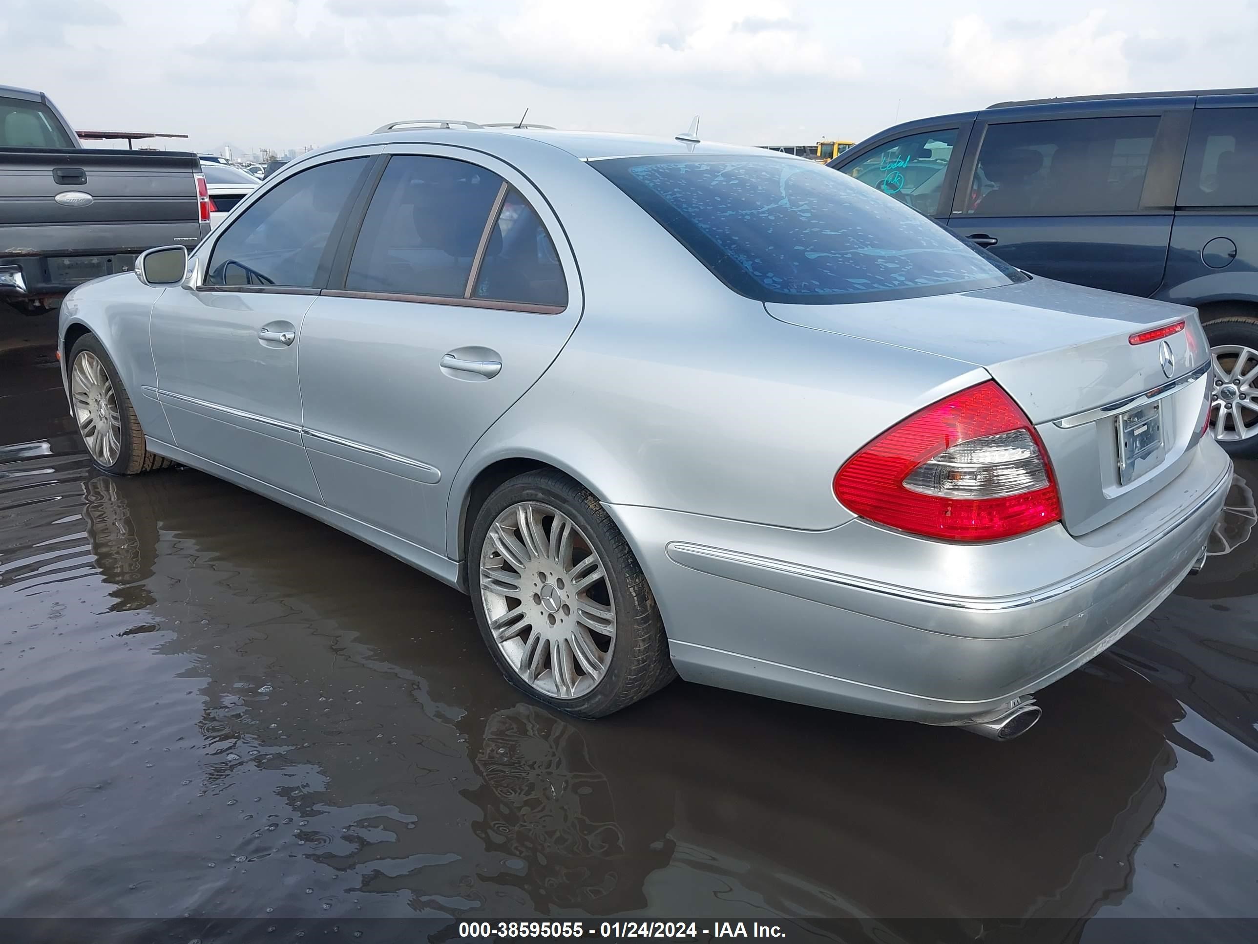 Photo 2 VIN: WDBUF56X77B100823 - MERCEDES-BENZ E-KLASSE 