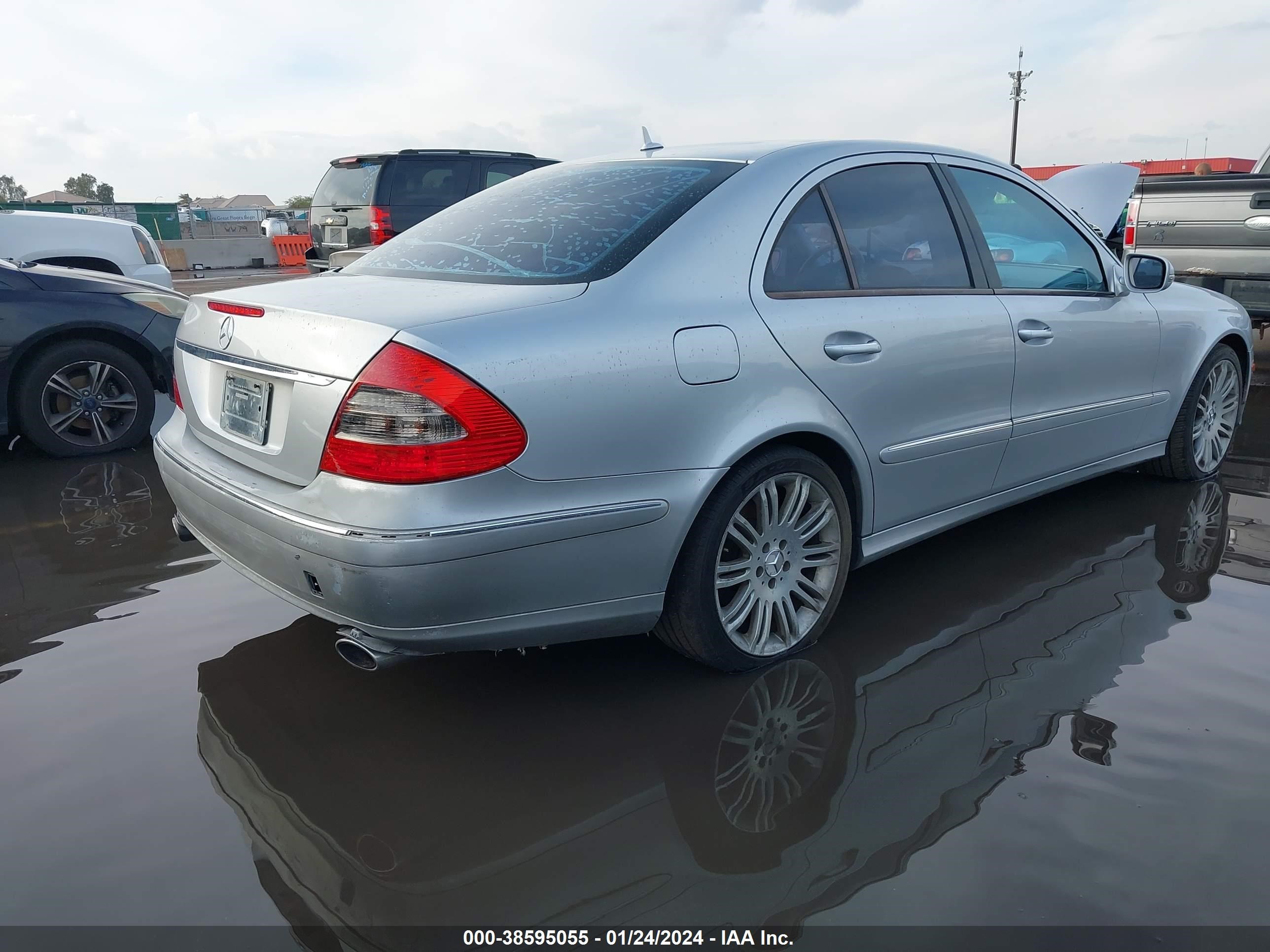 Photo 3 VIN: WDBUF56X77B100823 - MERCEDES-BENZ E-KLASSE 