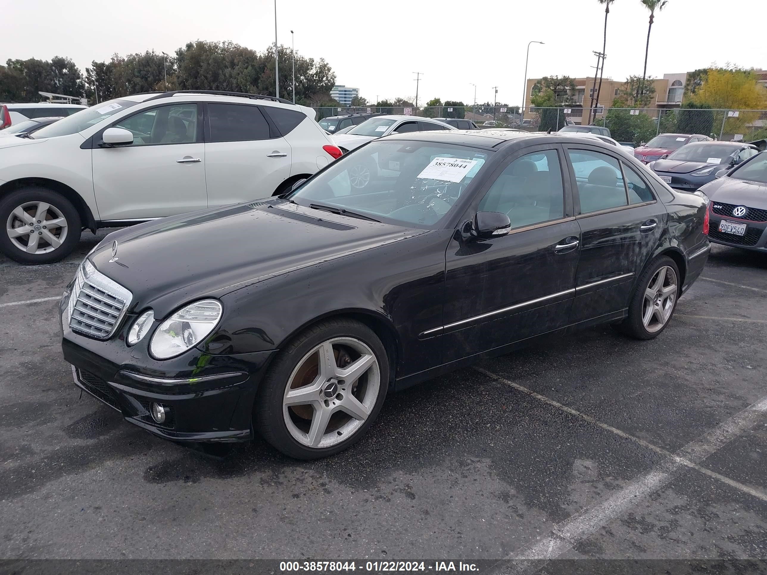 Photo 1 VIN: WDBUF56X87B075141 - MERCEDES-BENZ E-KLASSE 