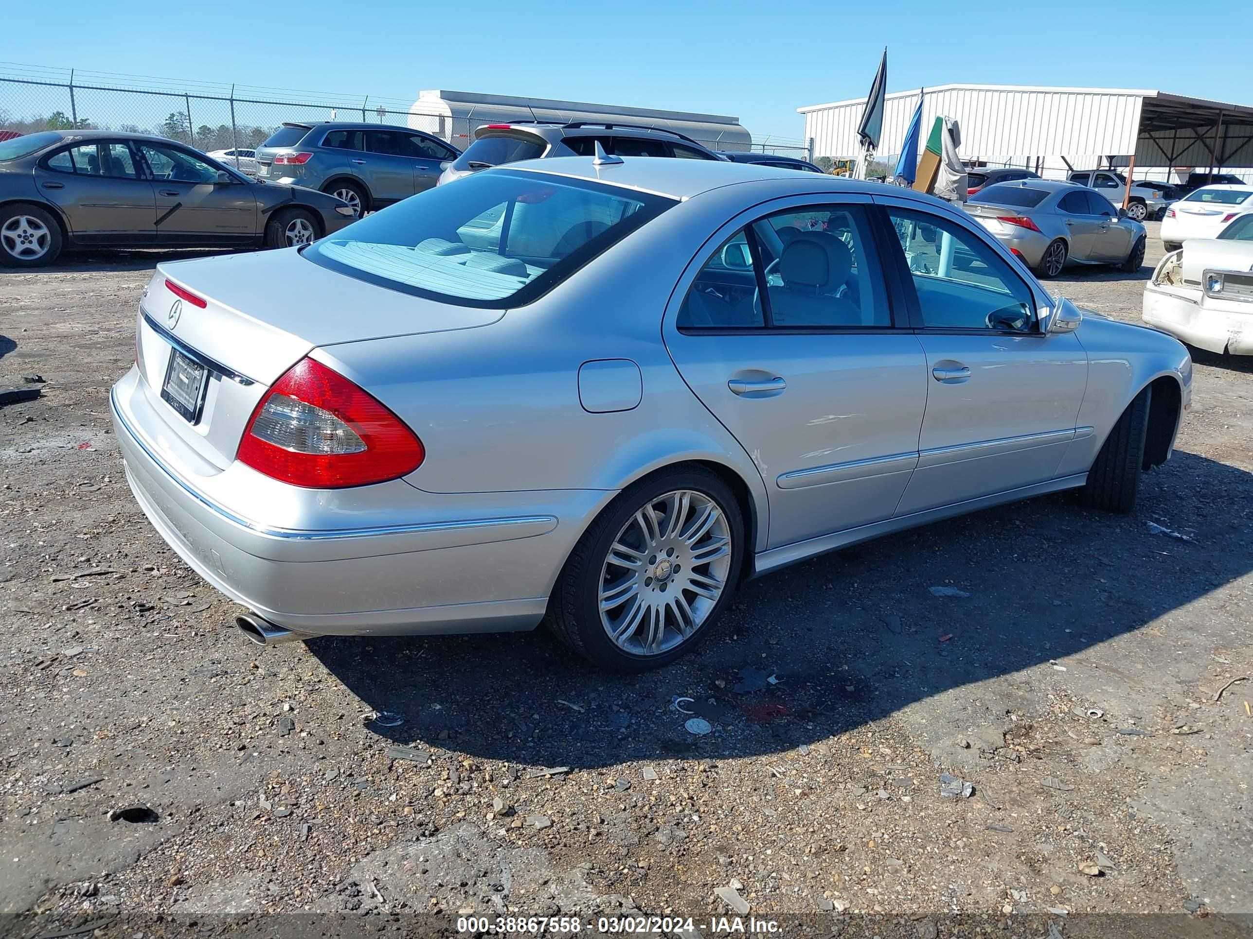 Photo 3 VIN: WDBUF56X98B185066 - MERCEDES-BENZ NULL 