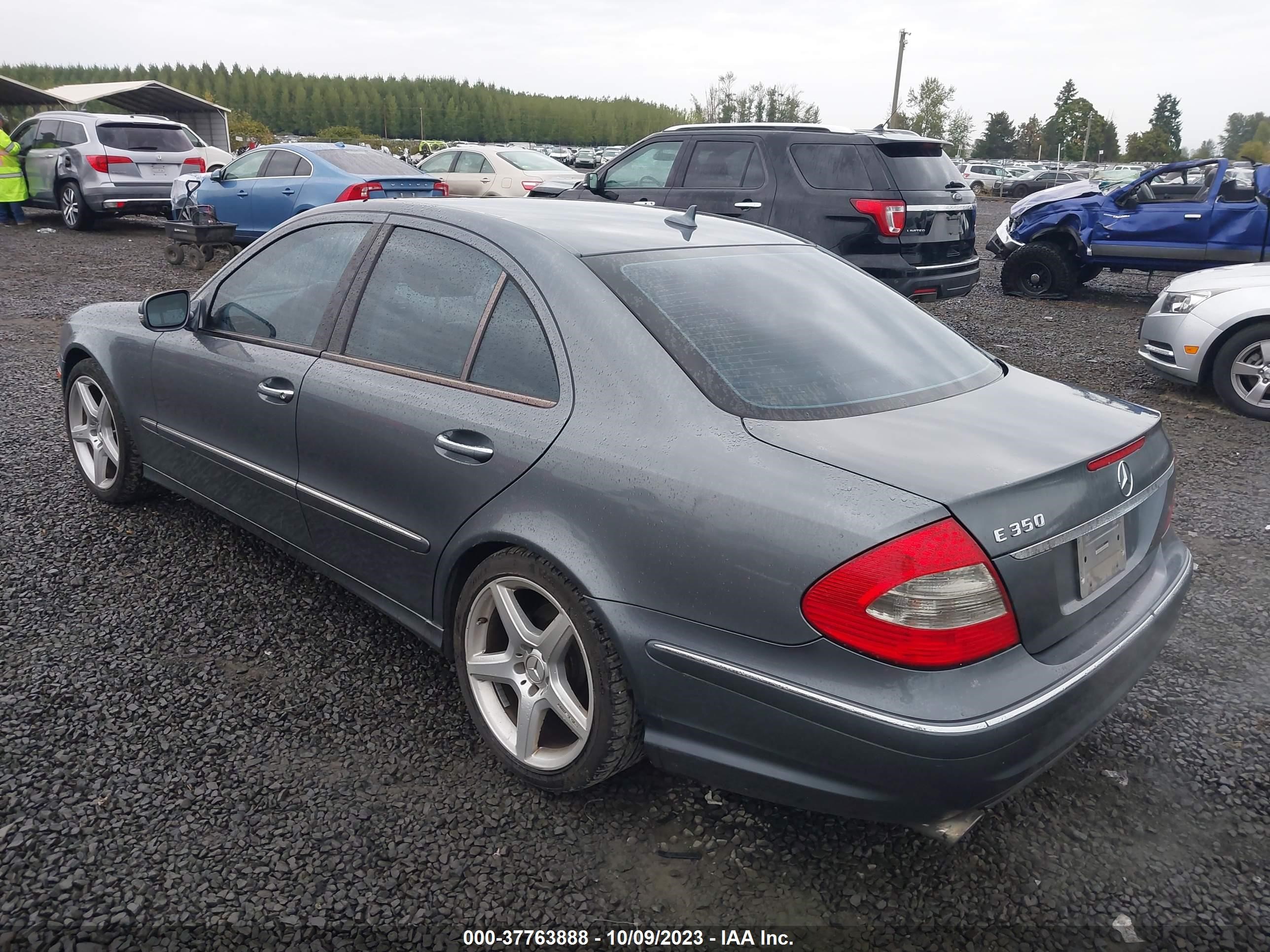 Photo 2 VIN: WDBUF56X99B395894 - MERCEDES-BENZ E-KLASSE 