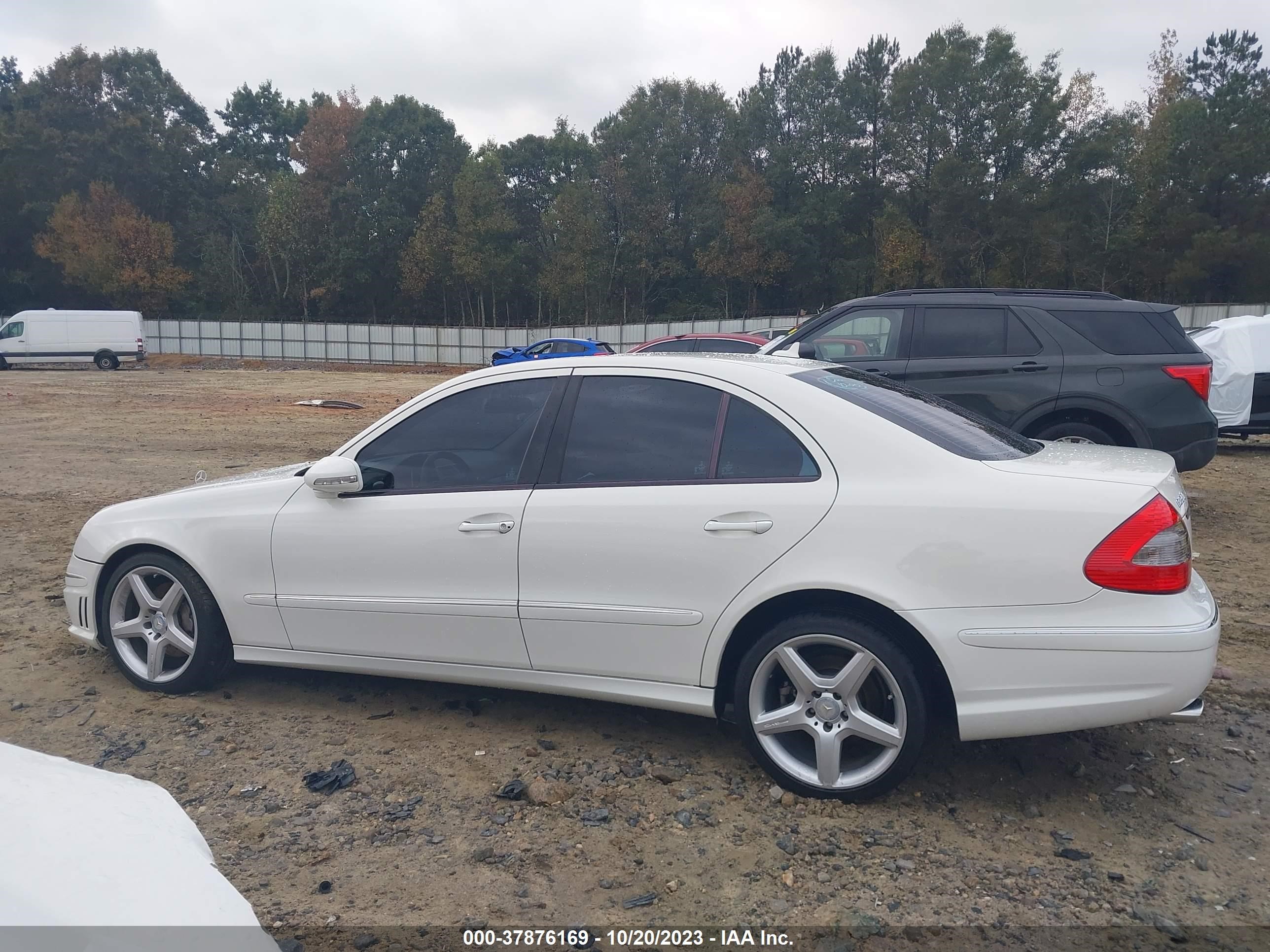 Photo 13 VIN: WDBUF56X99B425234 - MERCEDES-BENZ E-KLASSE 