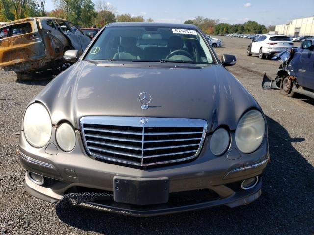 Photo 4 VIN: WDBUF56X99B425962 - MERCEDES-BENZ E 350 