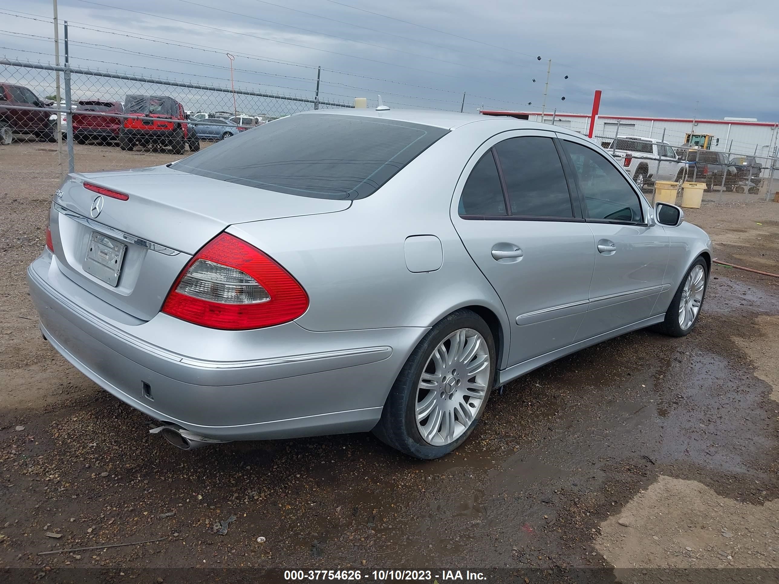 Photo 3 VIN: WDBUF56XX7B068398 - MERCEDES-BENZ E-KLASSE 