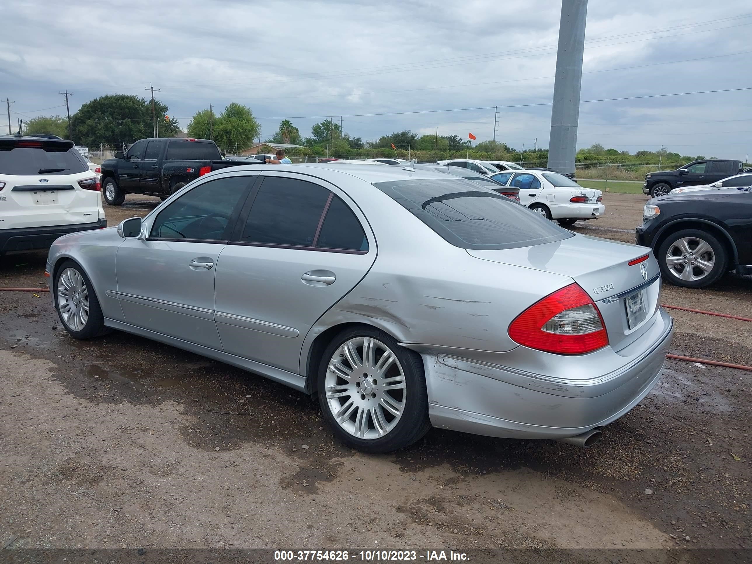 Photo 5 VIN: WDBUF56XX7B068398 - MERCEDES-BENZ E-KLASSE 