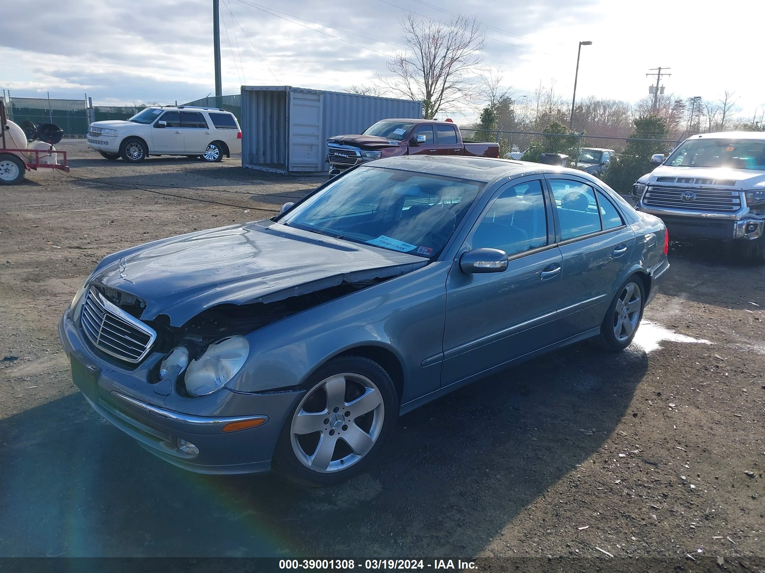 Photo 1 VIN: WDBUF65J14A533140 - MERCEDES-BENZ NULL 