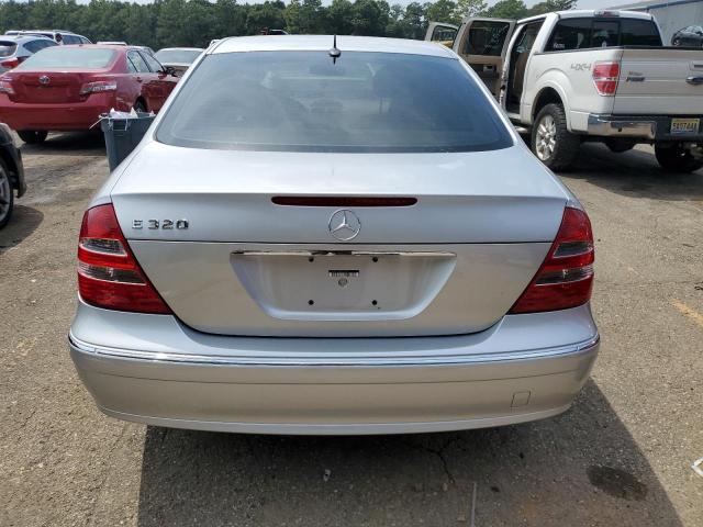 Photo 5 VIN: WDBUF65J23A153299 - MERCEDES-BENZ E 320 