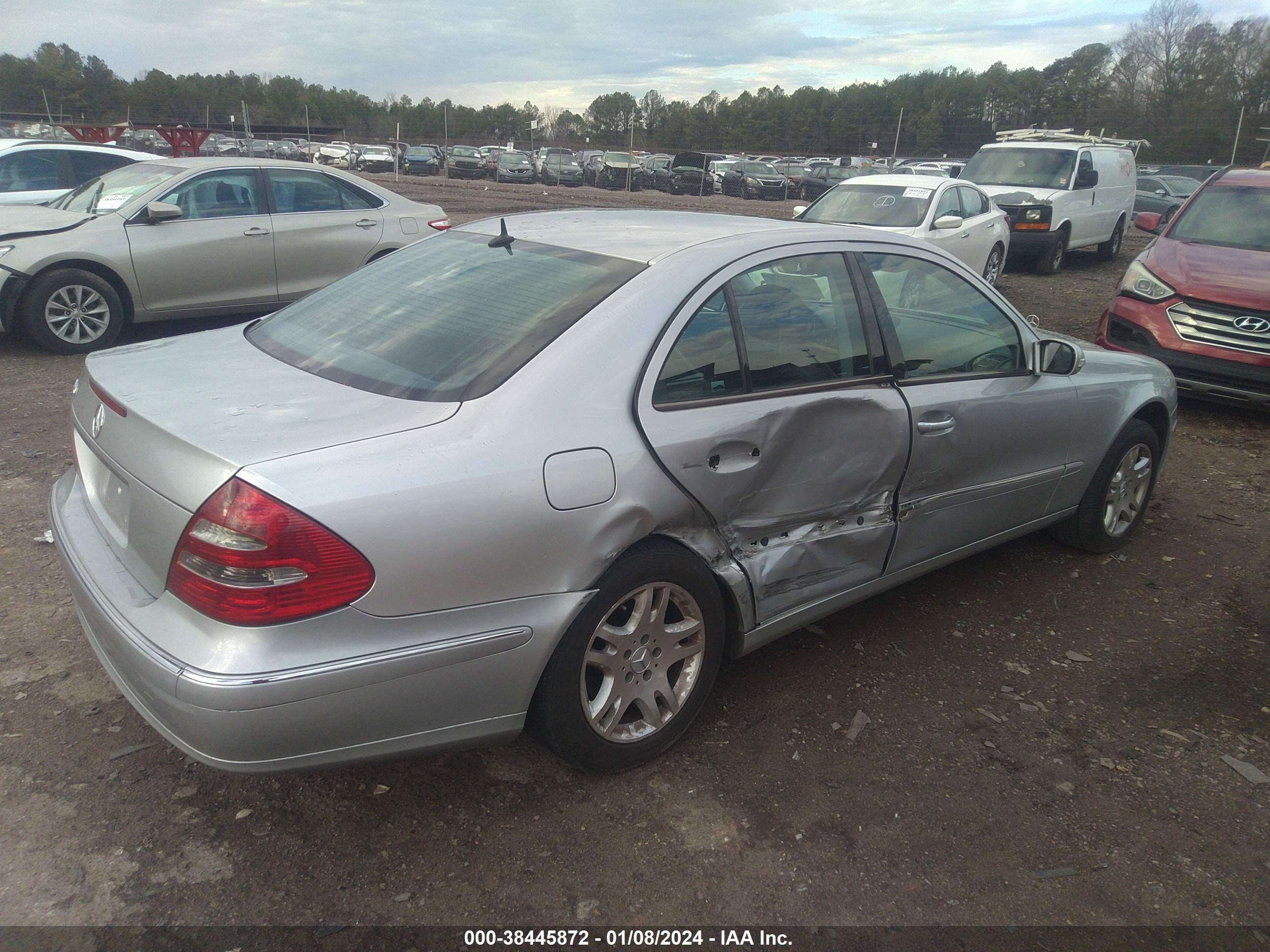 Photo 3 VIN: WDBUF65J35A657864 - MERCEDES-BENZ E-KLASSE 