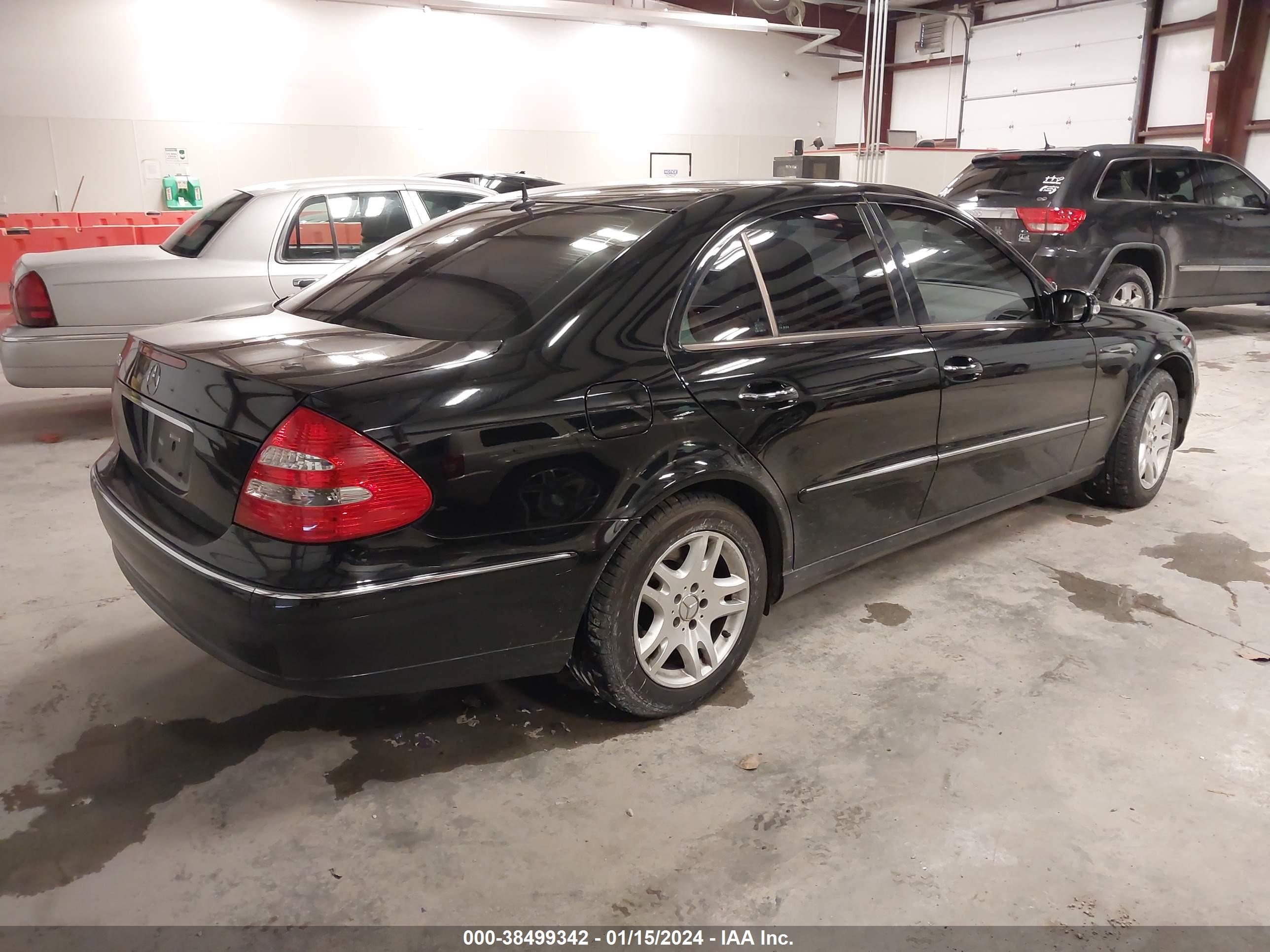 Photo 3 VIN: WDBUF65J45A654942 - MERCEDES-BENZ E-KLASSE 